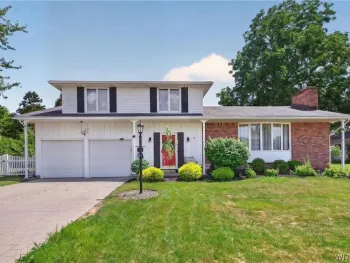 Property at 33 Gregory Drive, West Seneca, NY 14224