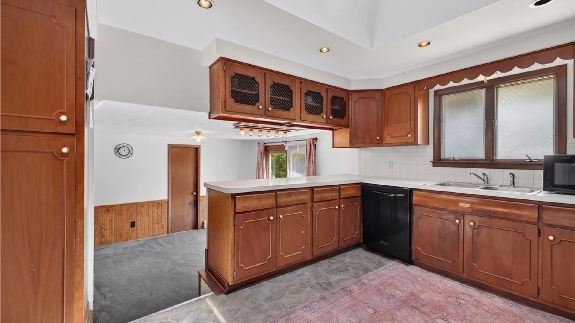Property at 33 Gregory Drive, West Seneca, NY 14224 15