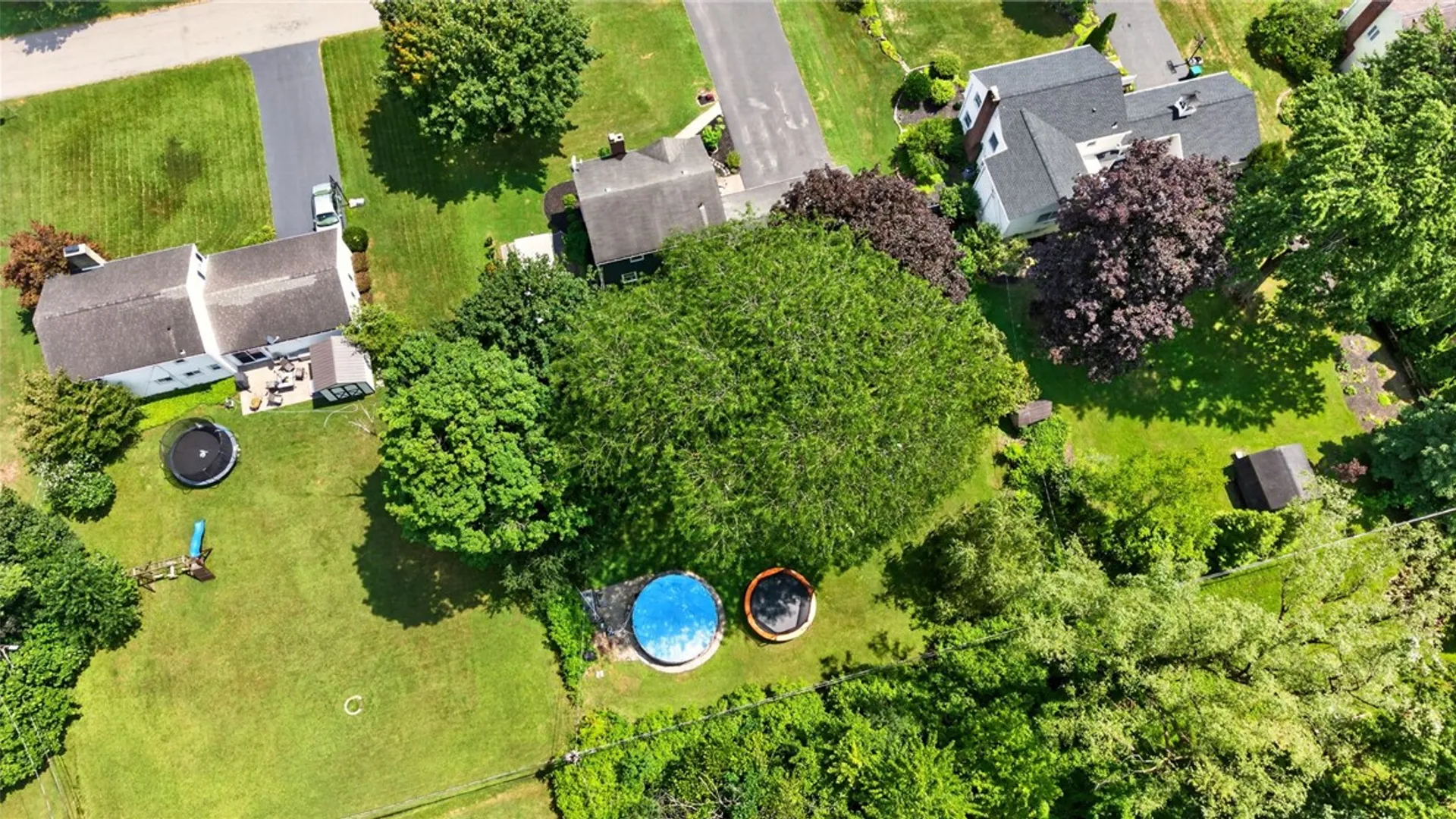 Property at 27 Hillcrest Drive, Penfield, NY 14526 34