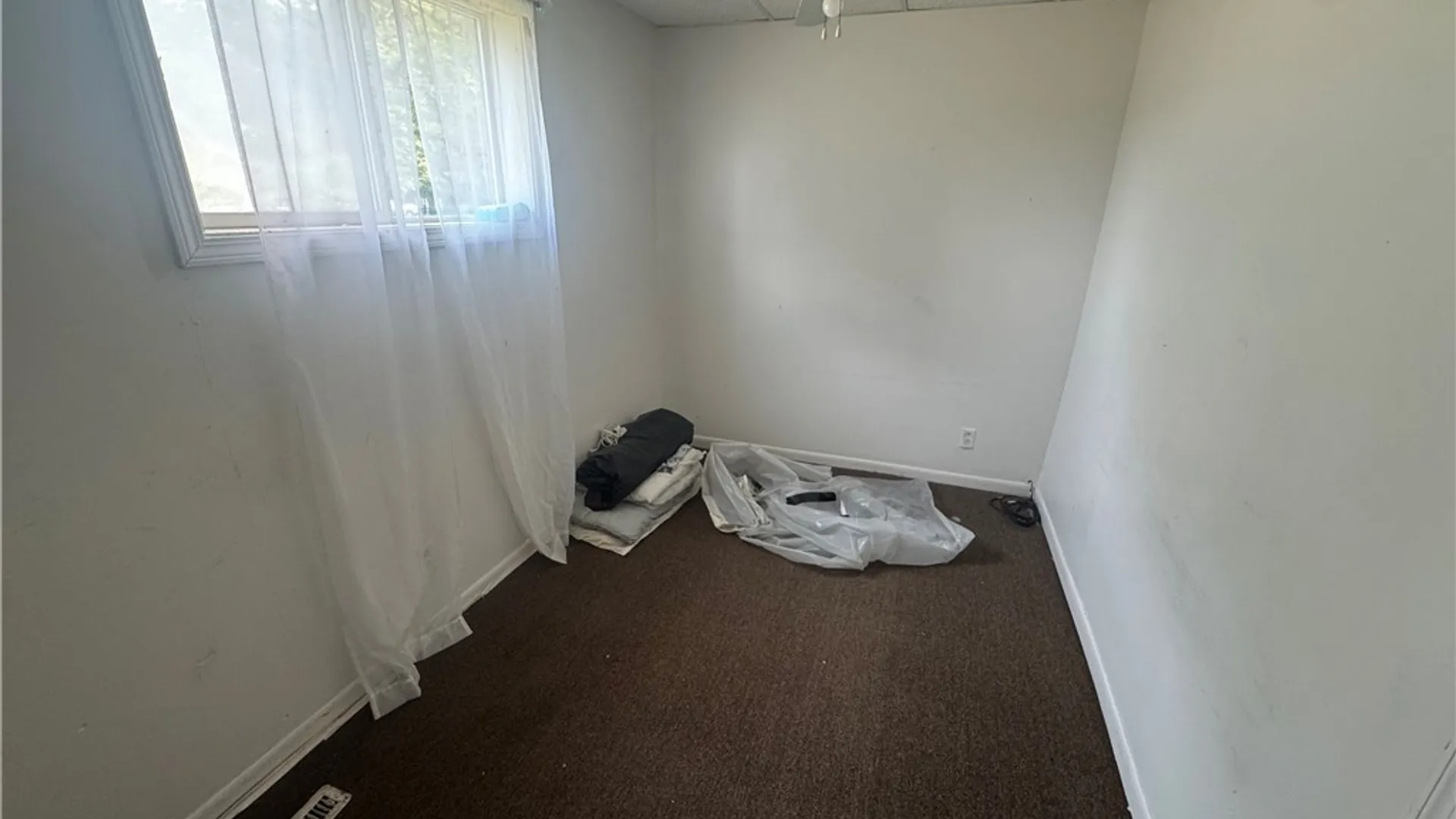 Property at 2814 10th Street, Niagara Falls, NY 14305 12