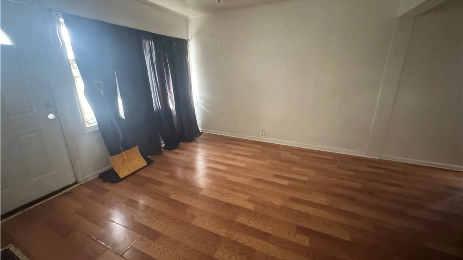 Property at 2814 10th Street, Niagara Falls, NY 14305 13