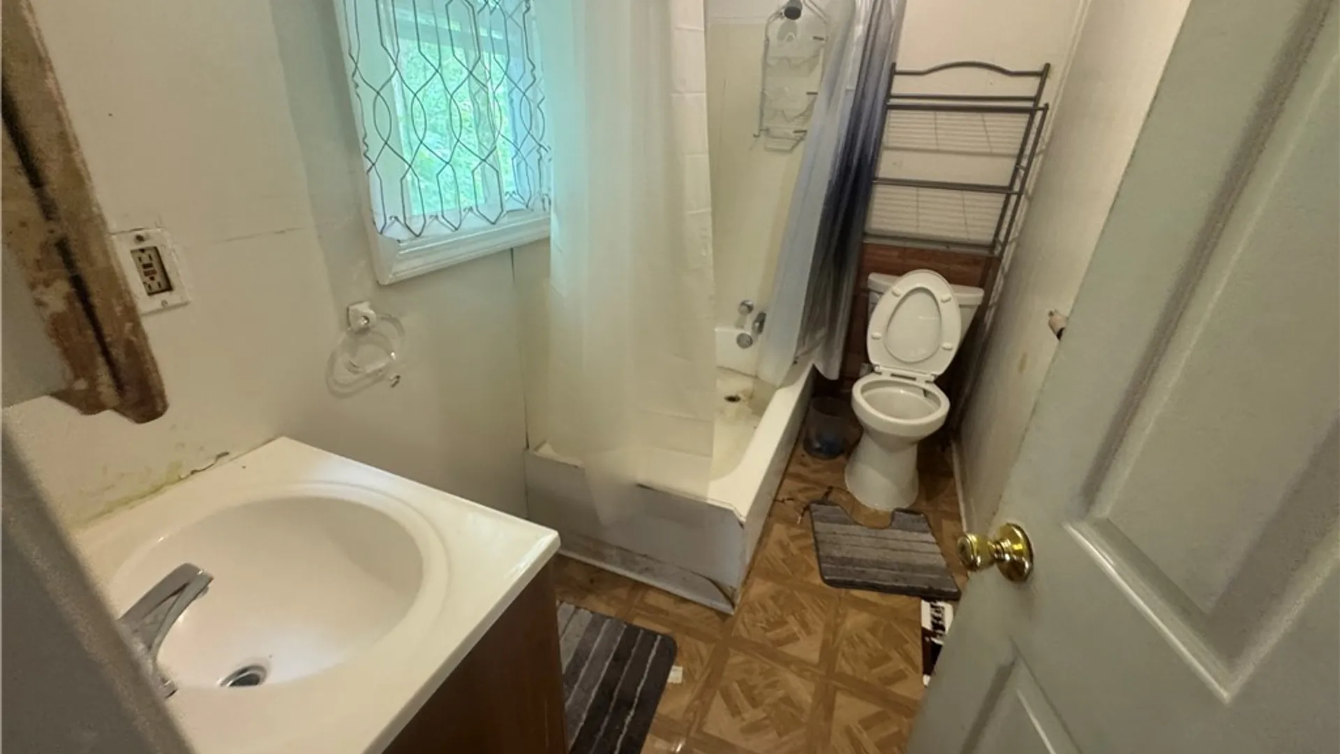 Property at 2814 10th Street, Niagara Falls, NY 14305 17