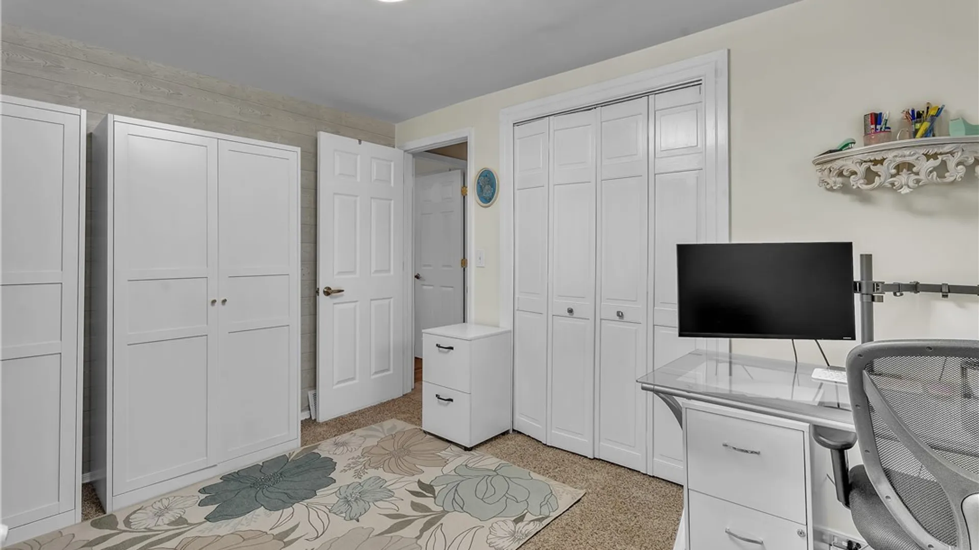 Property at 21 Caroline Ln, Cheektowaga, NY 14043 24