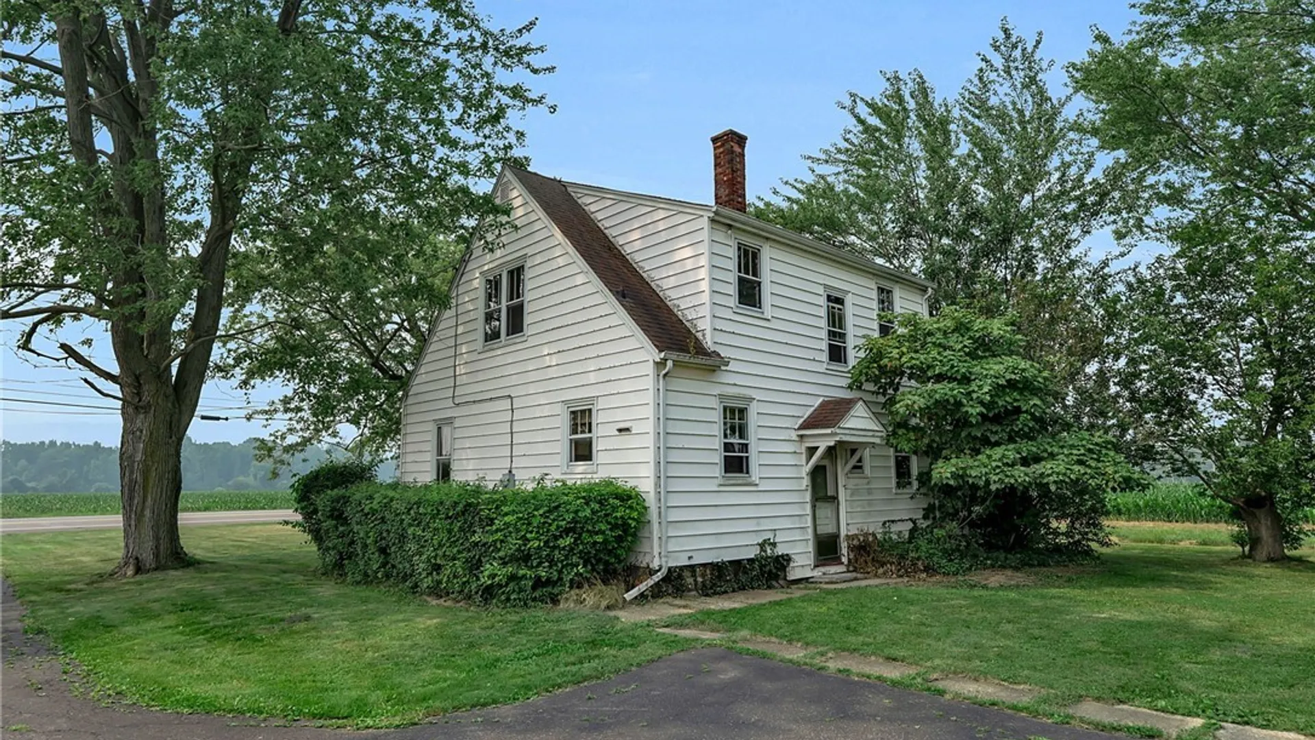 Property at 2705 Niagara Road, Wheatfield, NY 14304 8