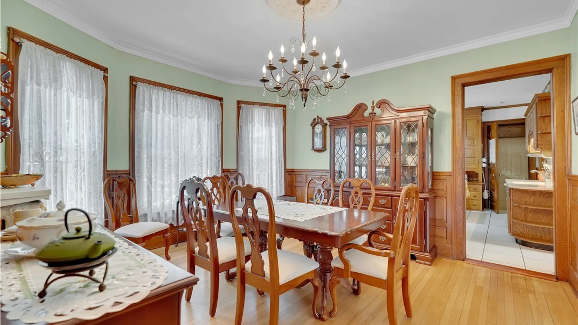 Property at 107 Niagara Street, North Tonawanda, NY 14120 10