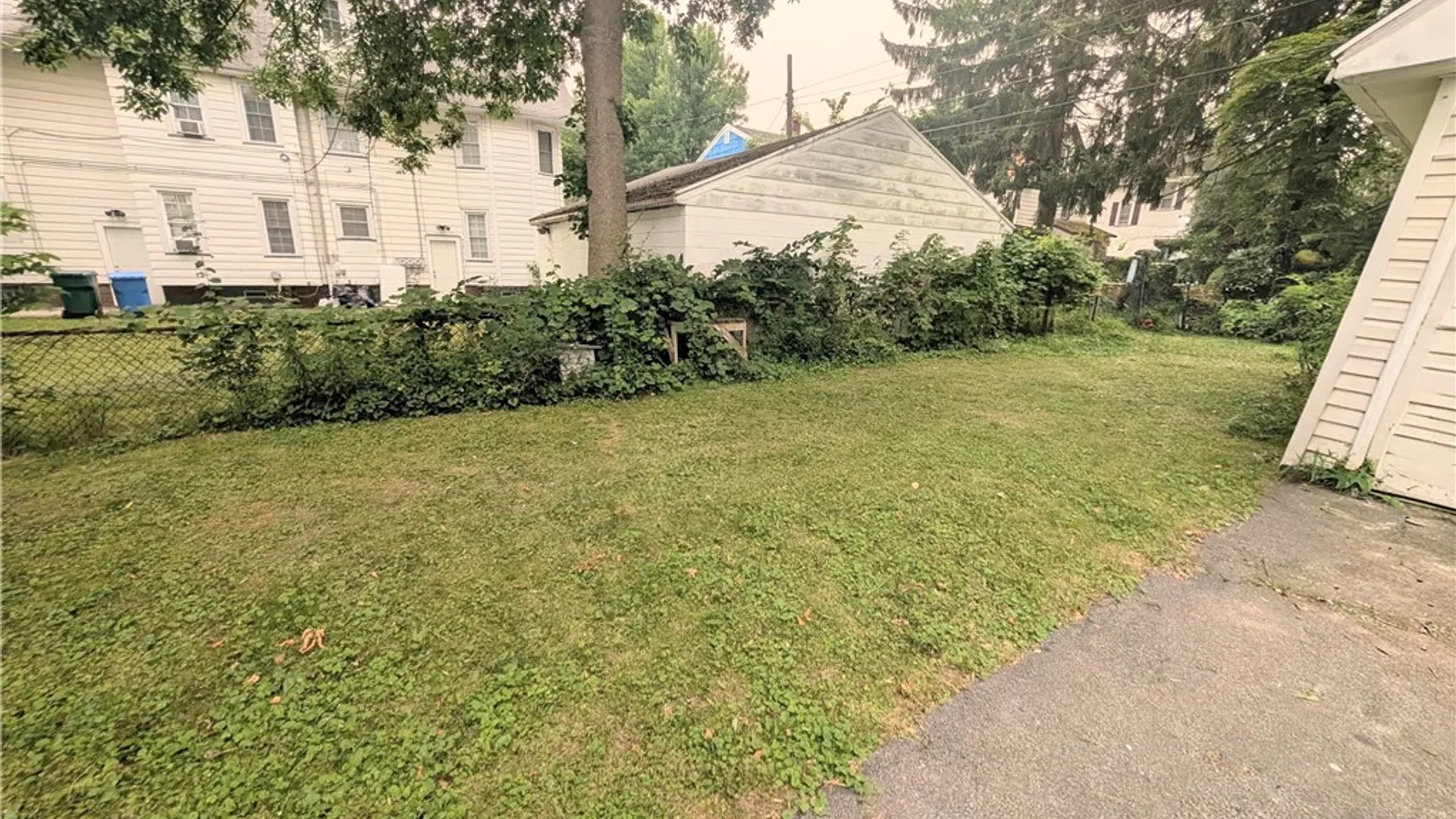 Property at 563-565 Woodbine Avenue, Rochester, NY 14619 4