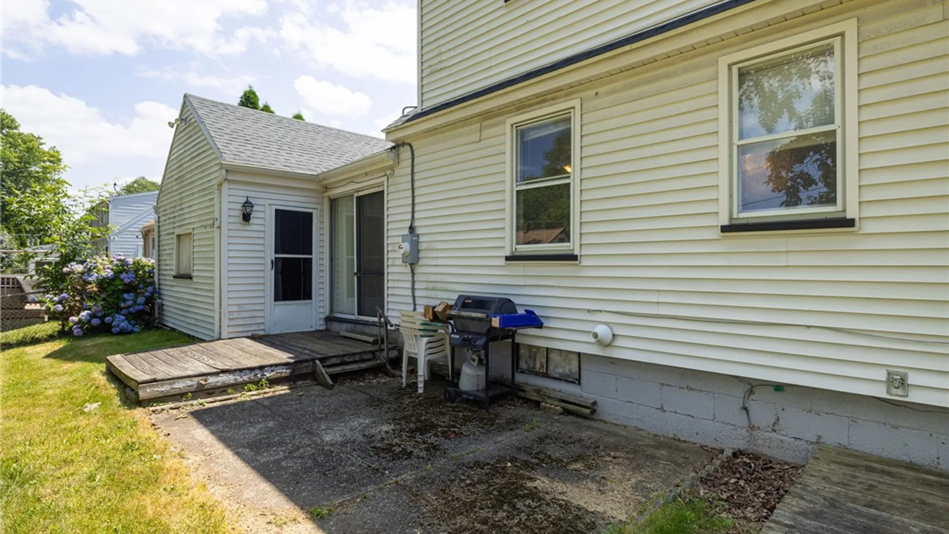Property at 262 Bancroft Drive, Greece, NY 14616 27