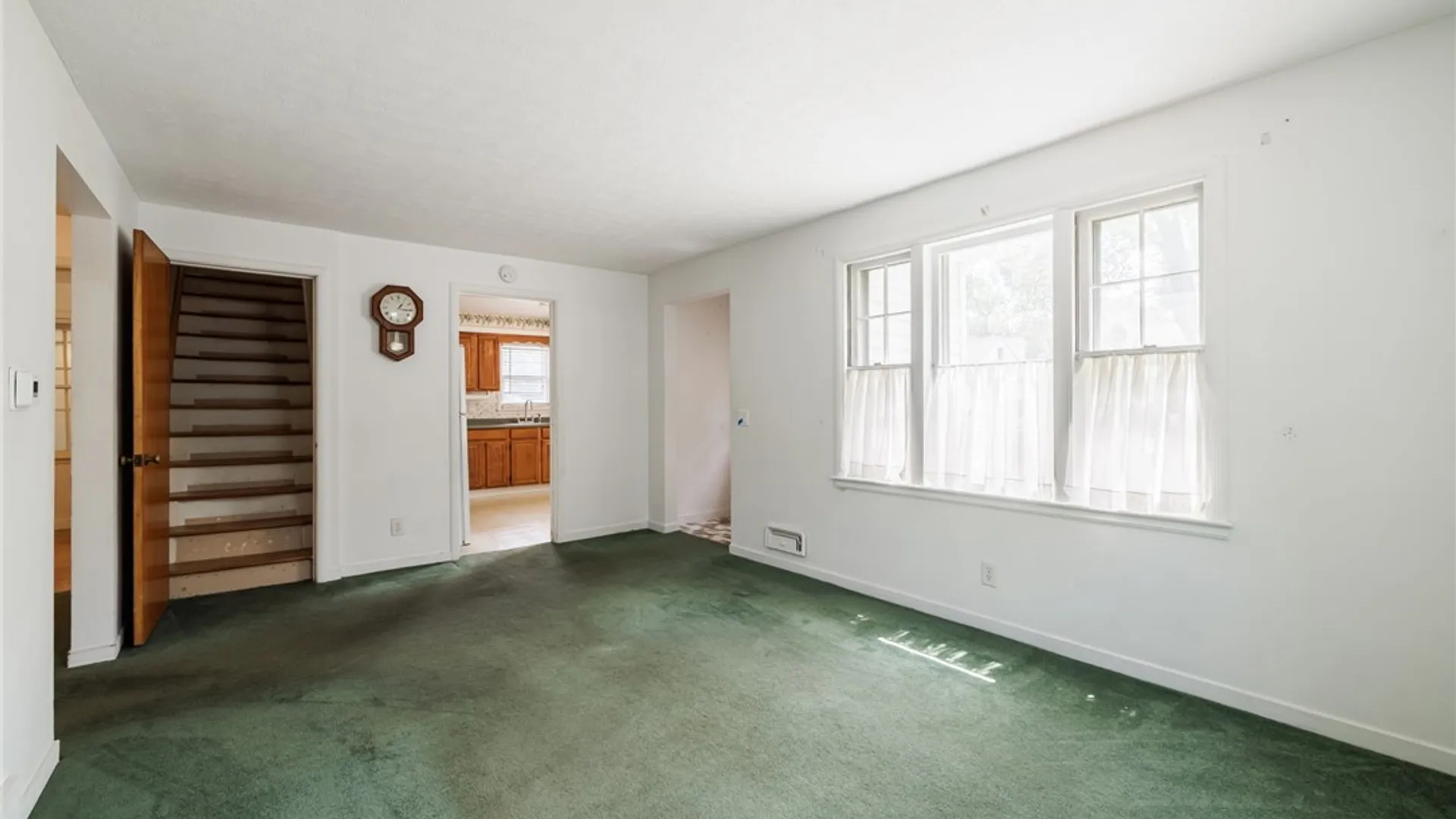 Property at 262 Bancroft Drive, Greece, NY 14616 9