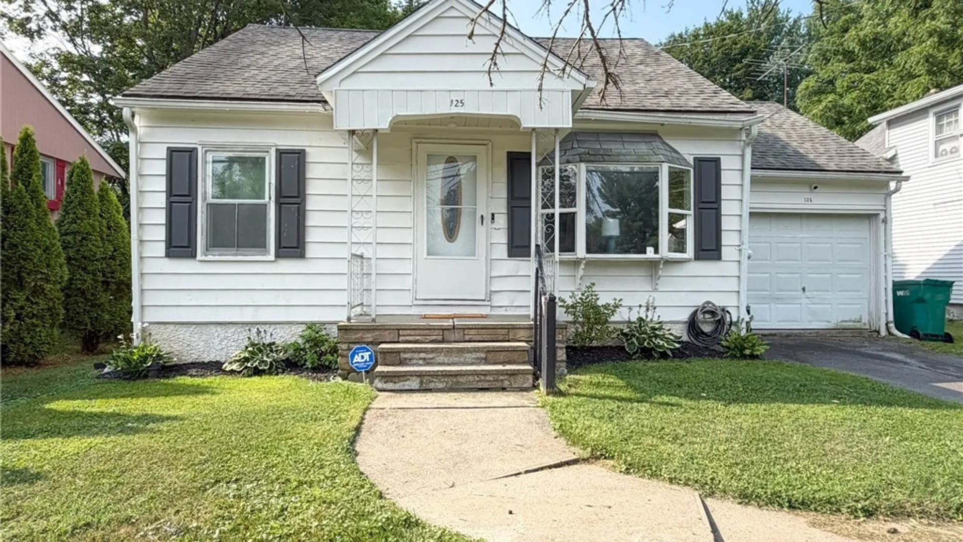 Property at 125 Merritt Place, New Hartford, NY 13413 3