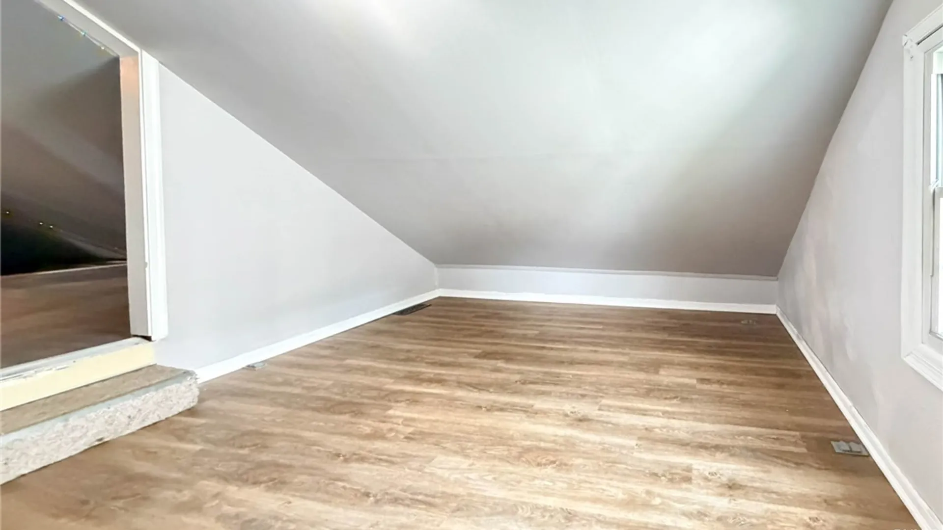 Property at 125 Merritt Place, New Hartford, NY 13413 36