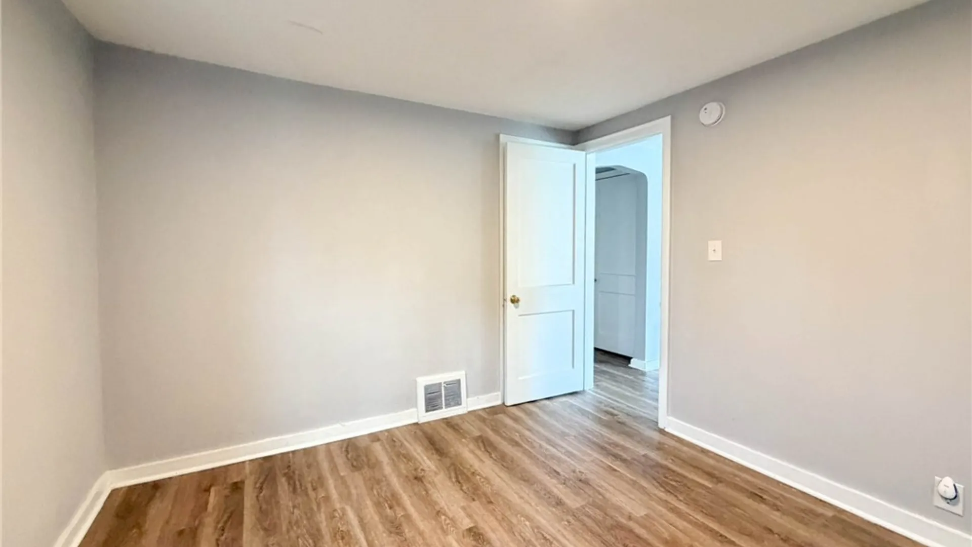 Property at 125 Merritt Place, New Hartford, NY 13413 23