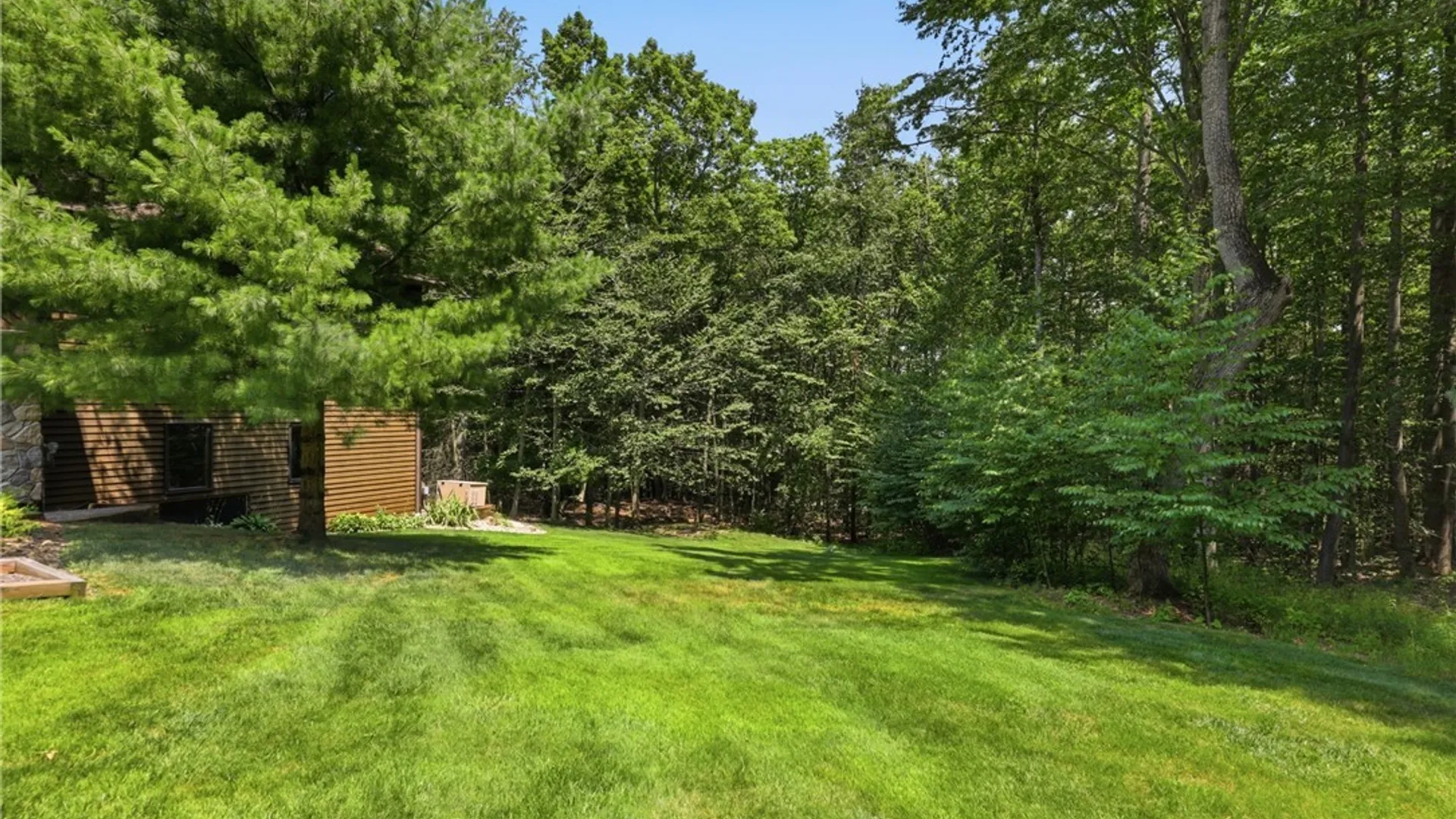 Property at 6269 Hillcroft Drive, Boston, NY 14025 9