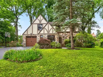 Property at 33 Fair Oaks Drive, Perinton, NY 14445