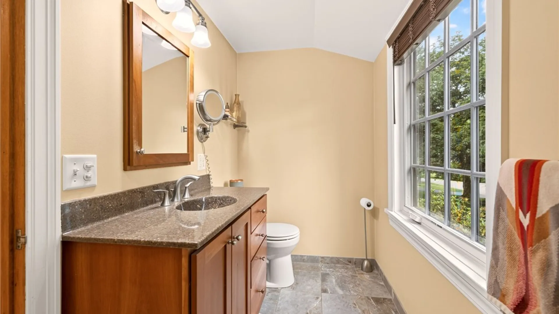 Property at 33 Fair Oaks Drive, Perinton, NY 14445 36