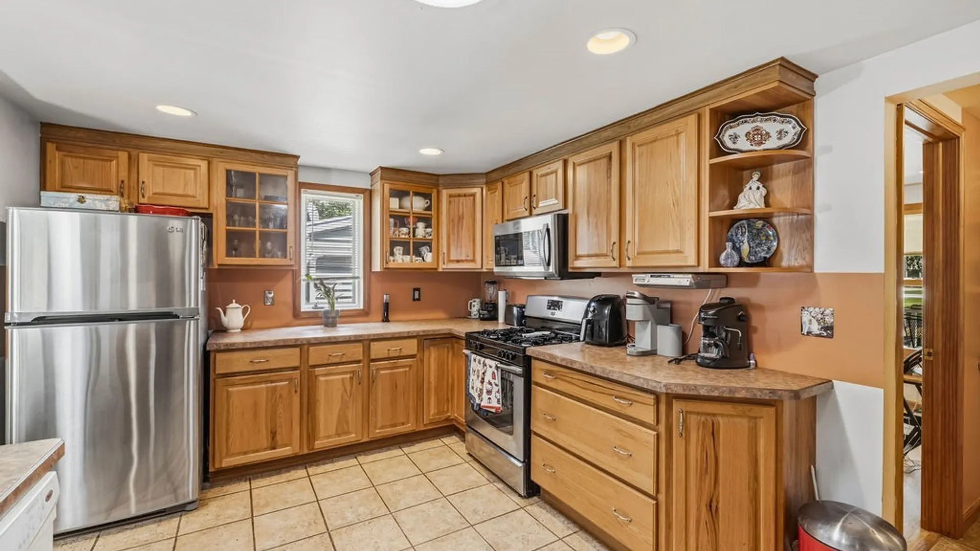 Property at 150 N French Road, Amherst, NY 14228 5