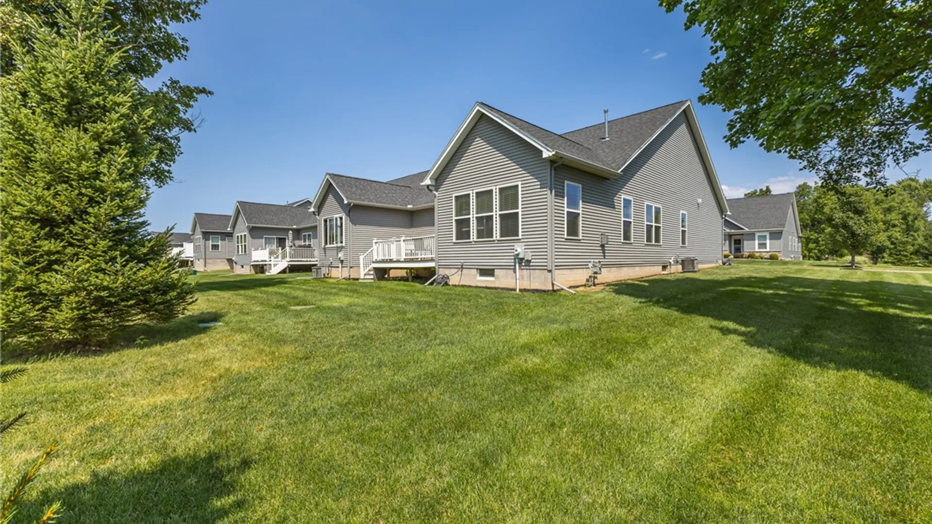 Property at 1 Cedar Cove Trail, Gates, NY 14606 27