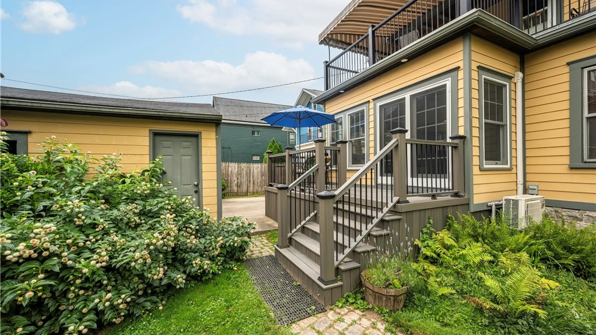 Property at 599 Parkside Ave, Buffalo, NY 14216 40