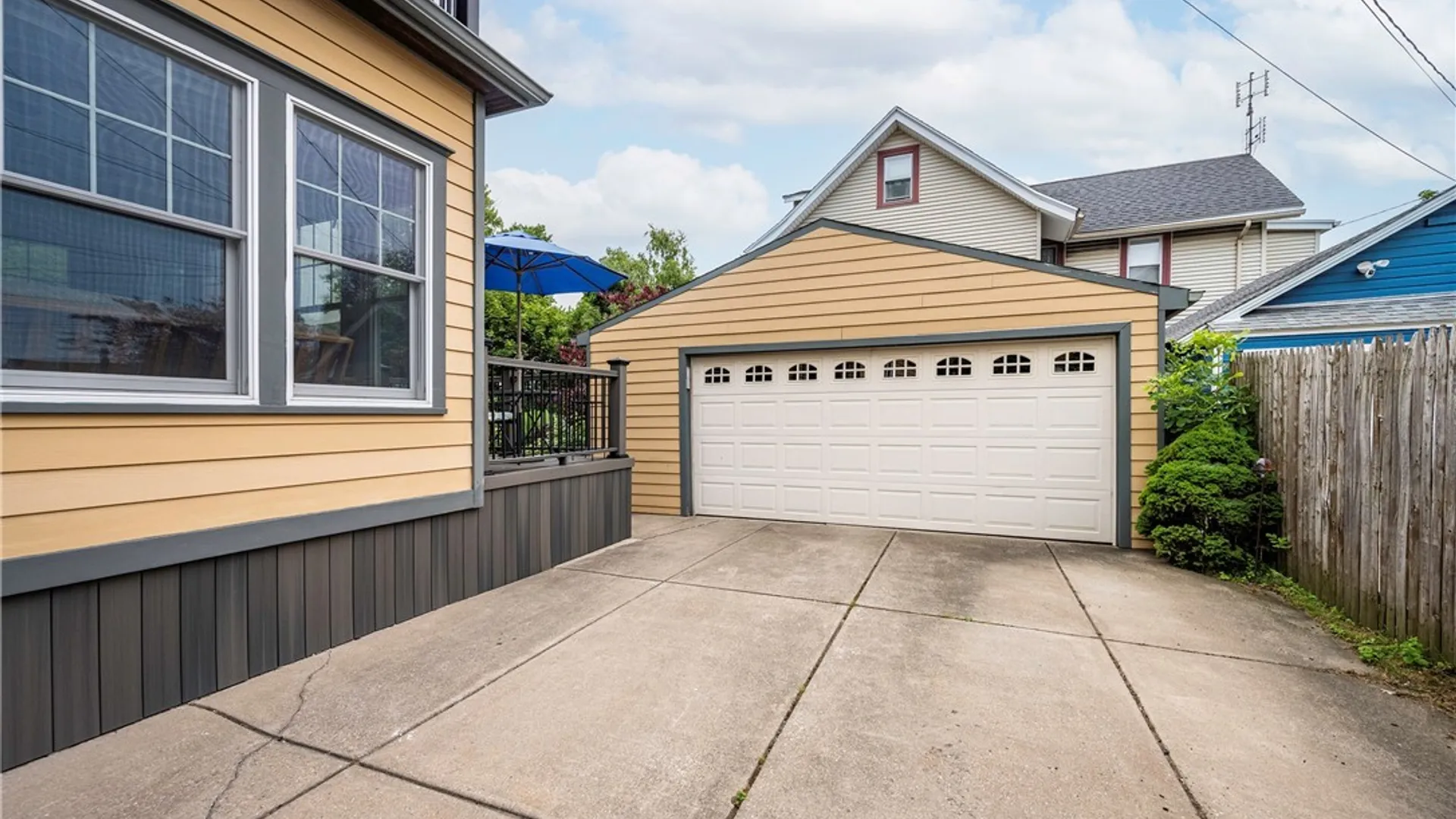 Property at 599 Parkside Ave, Buffalo, NY 14216 44