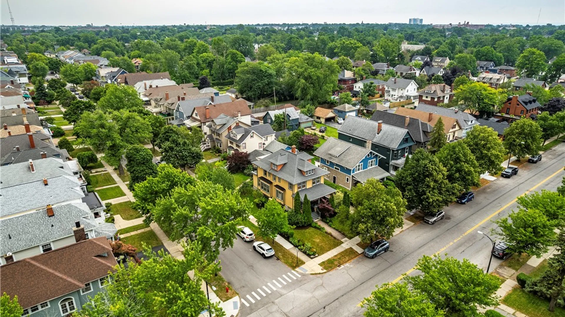 Property at 599 Parkside Ave, Buffalo, NY 14216 46