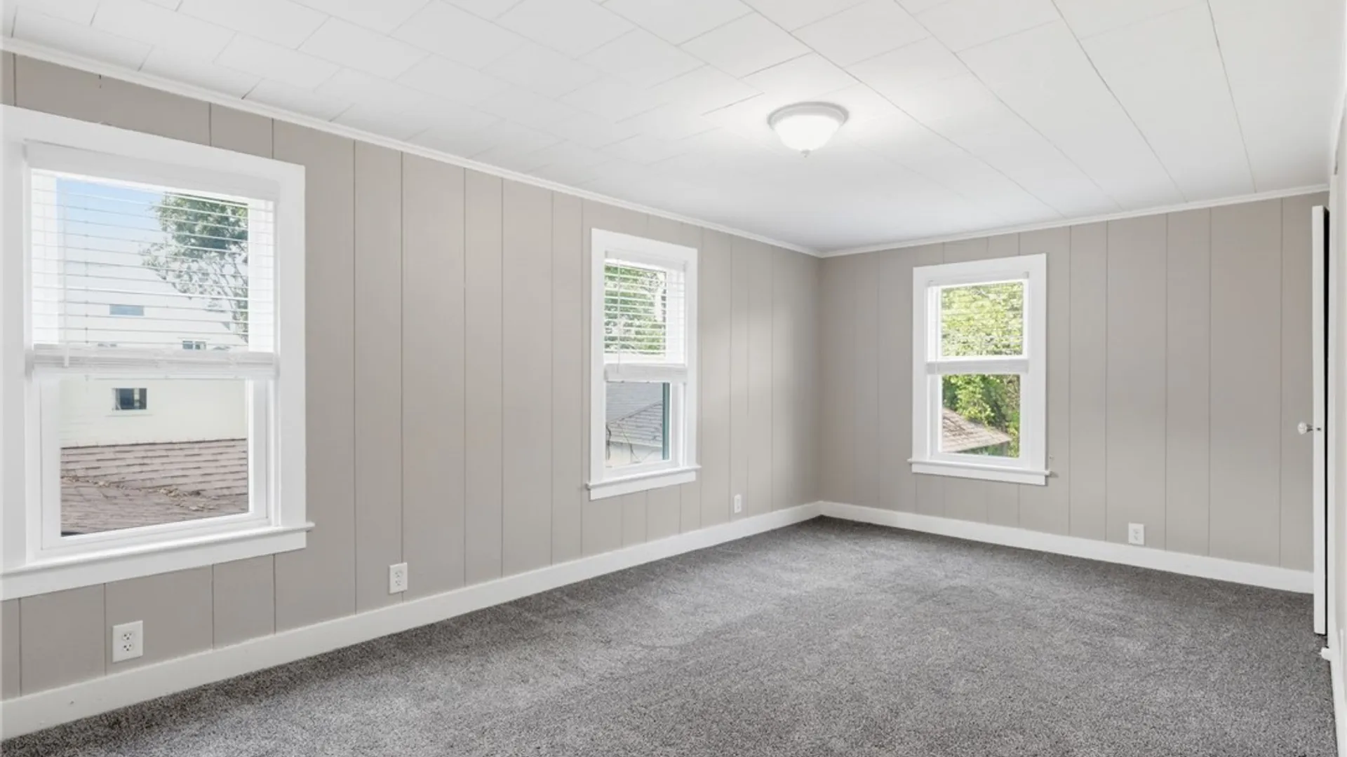 Property at 81 Pleasant Street, Canandaigua City, NY 14424 28