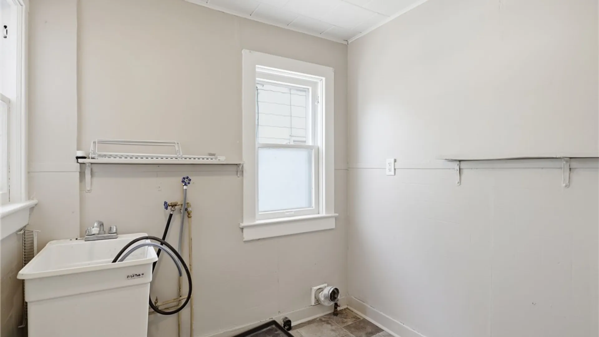 Property at 81 Pleasant Street, Canandaigua City, NY 14424 38