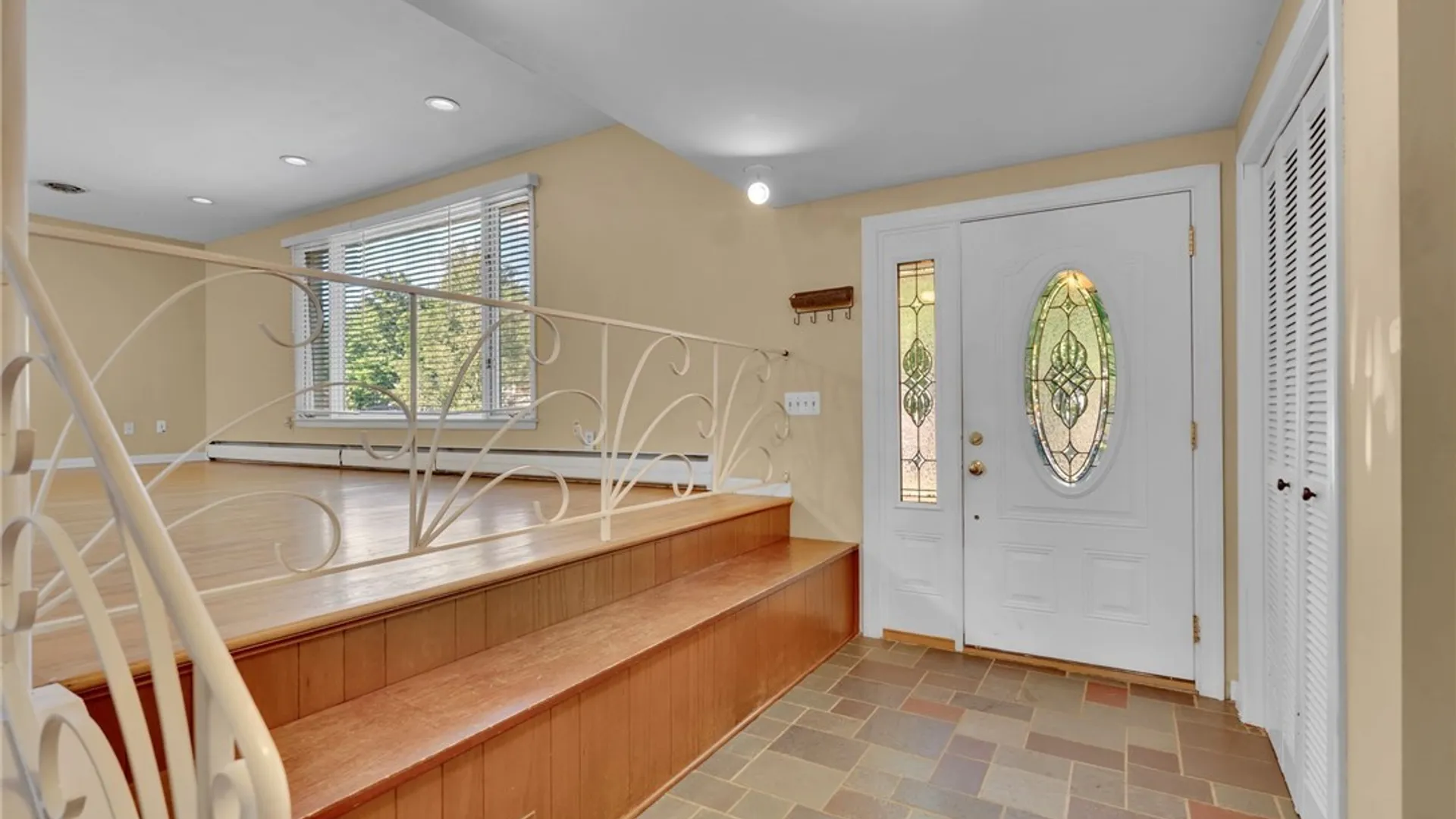 Property at 129 Ponderosa Drive, Amherst, NY 14221 2
