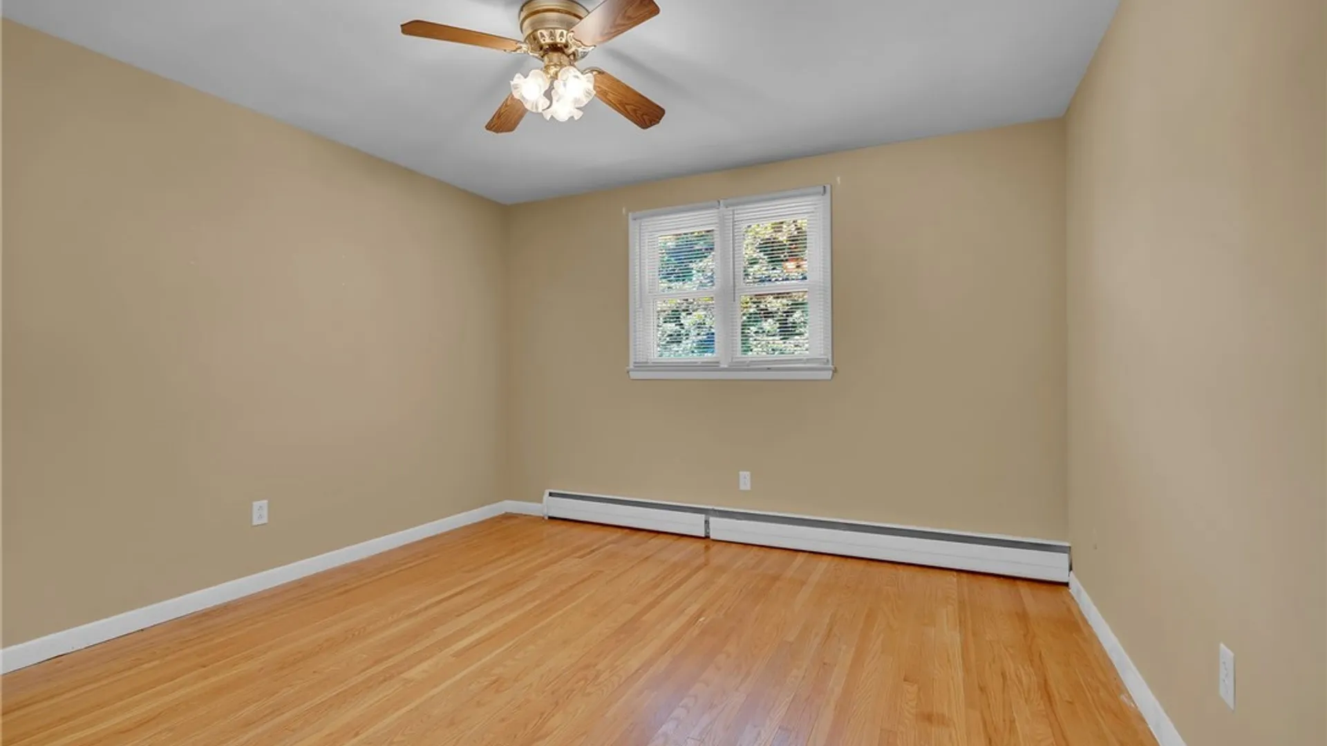 Property at 129 Ponderosa Drive, Amherst, NY 14221 23