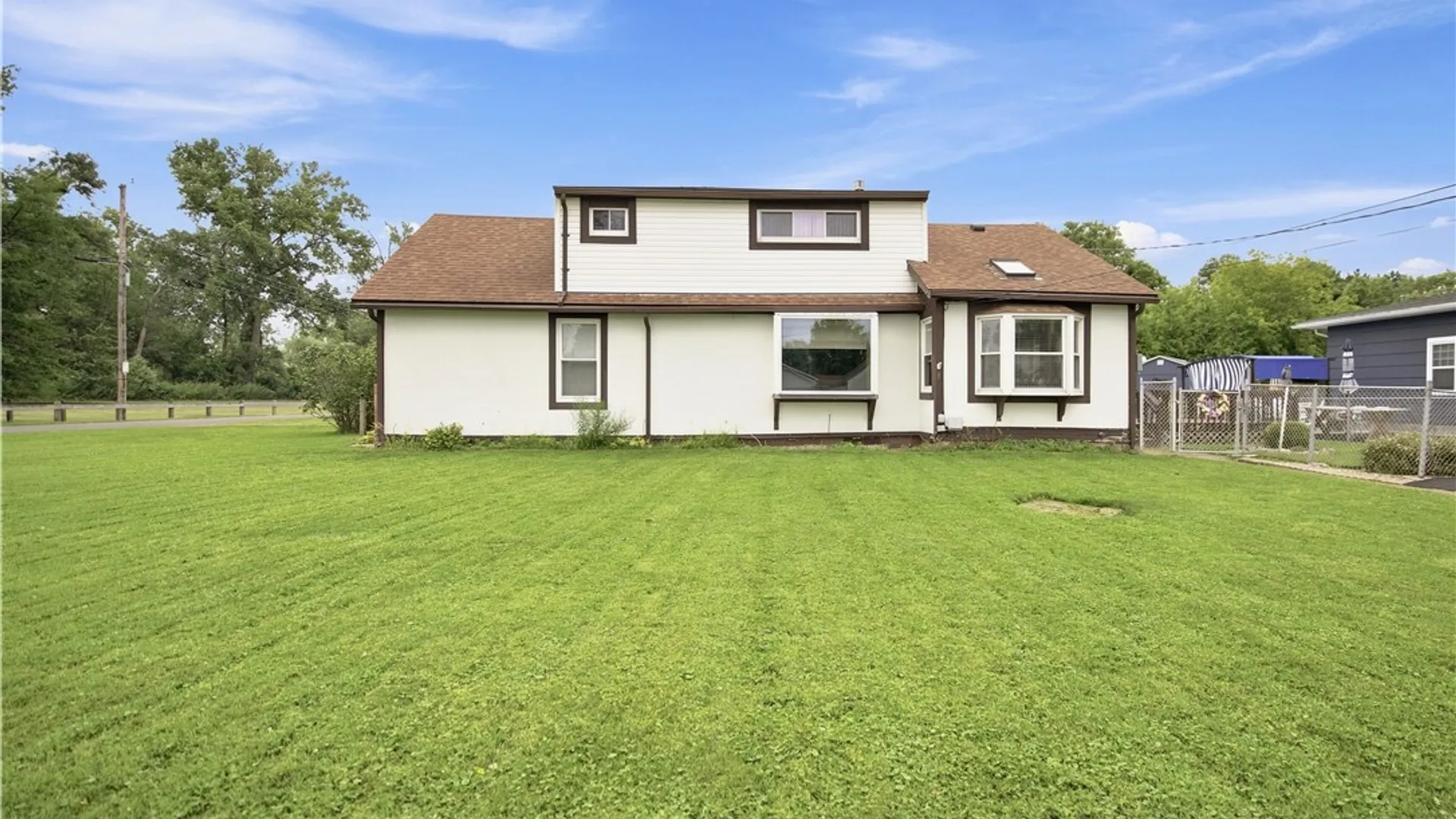 Property at 110 Braddock Road, Greece, NY 14612 24
