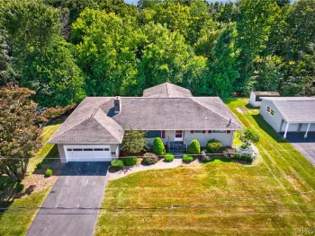 Property at 5 Robin Road, New Hartford, NY 13413