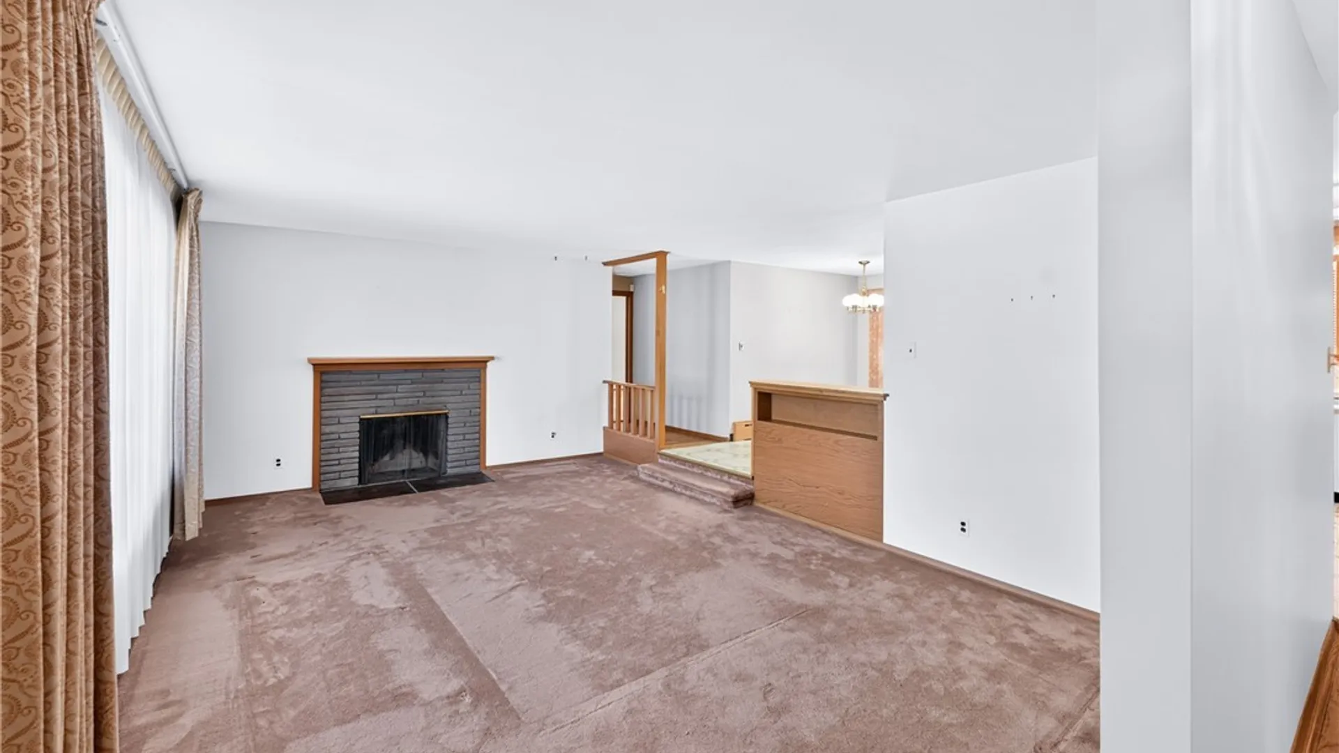 Property at 5 Robin Road, New Hartford, NY 13413 3