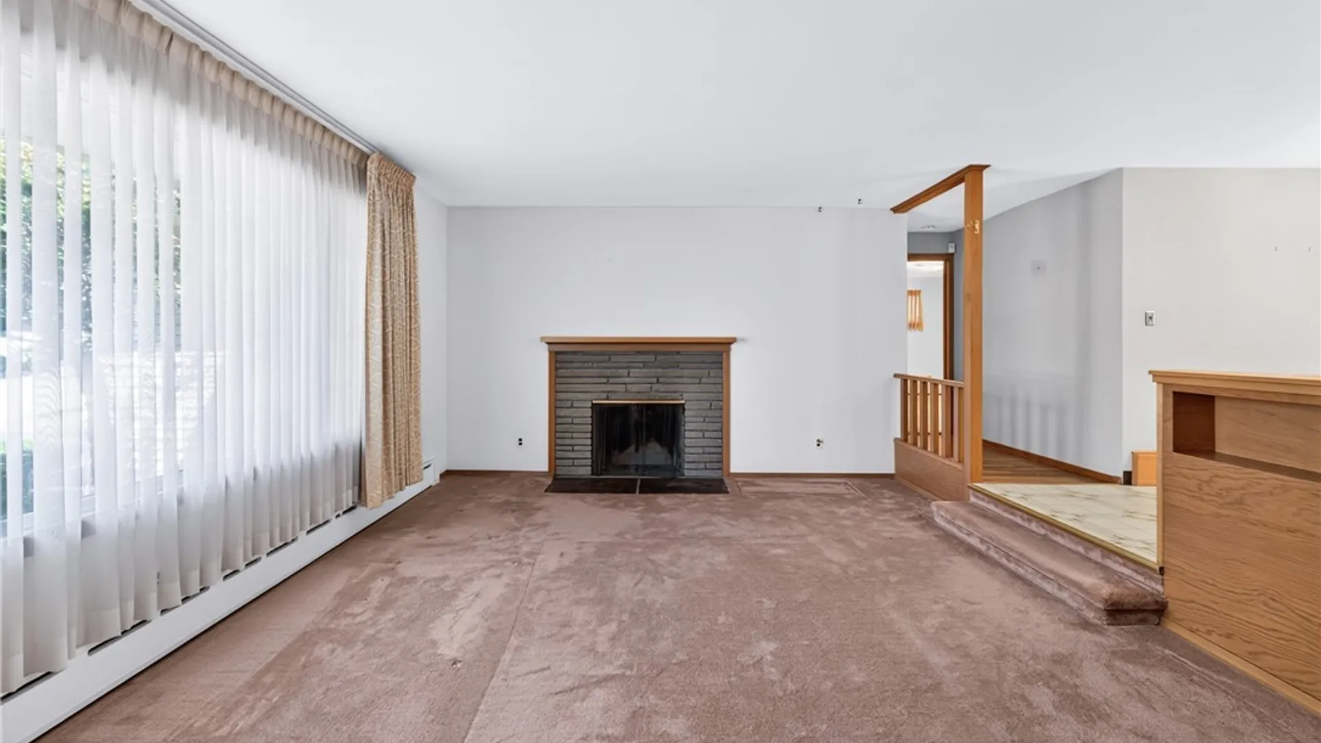 Property at 5 Robin Road, New Hartford, NY 13413 6