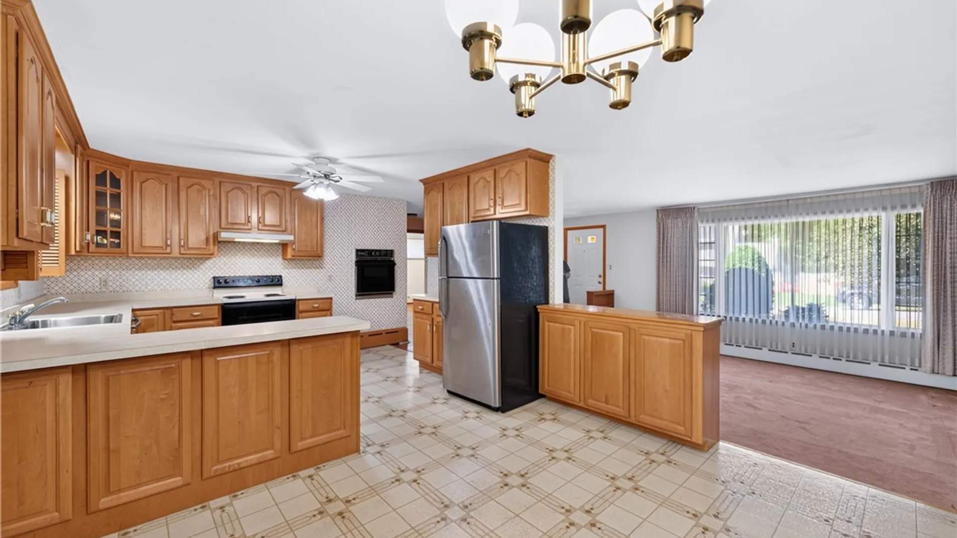 Property at 5 Robin Road, New Hartford, NY 13413 14