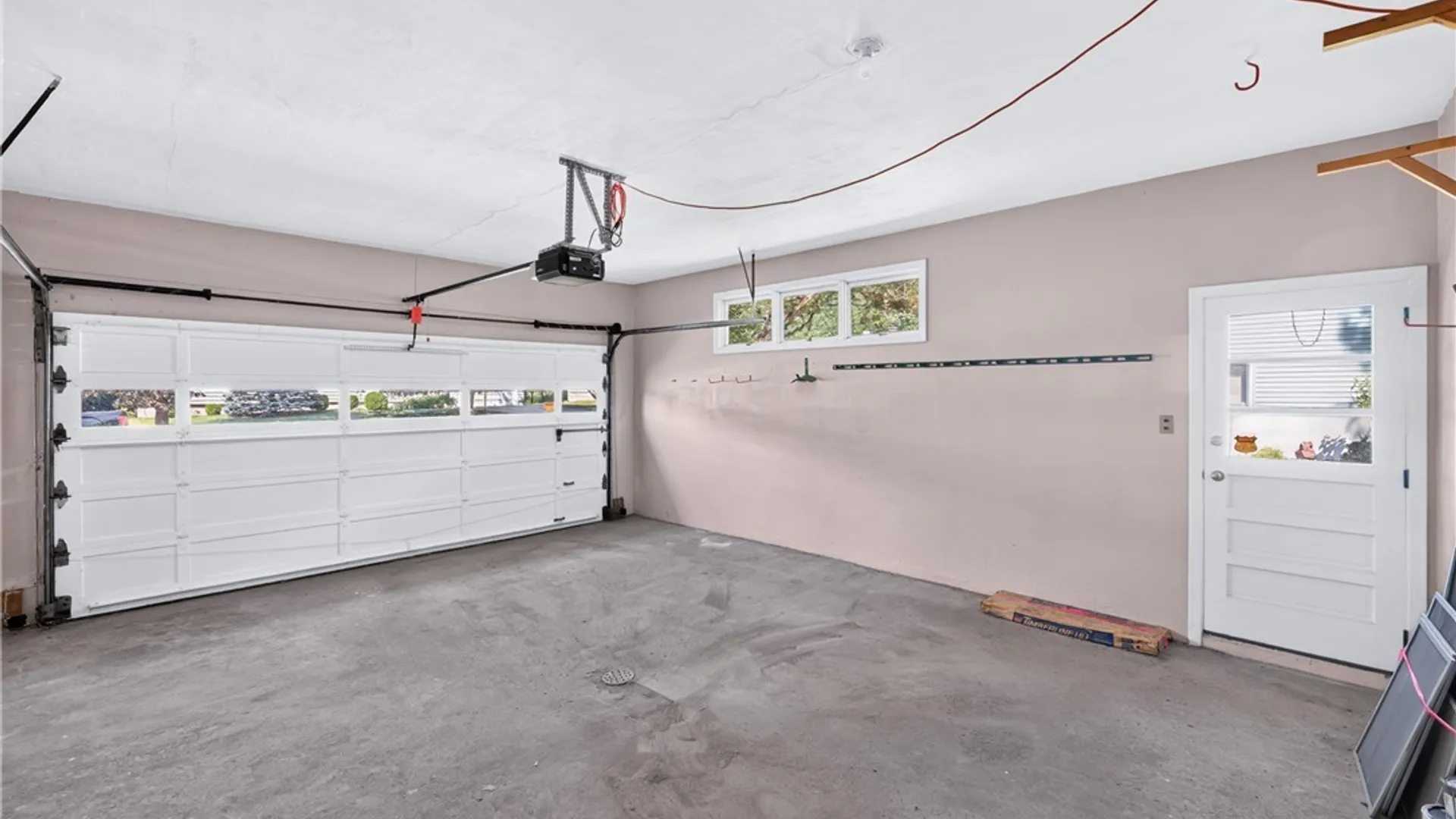 Property at 5 Robin Road, New Hartford, NY 13413 35