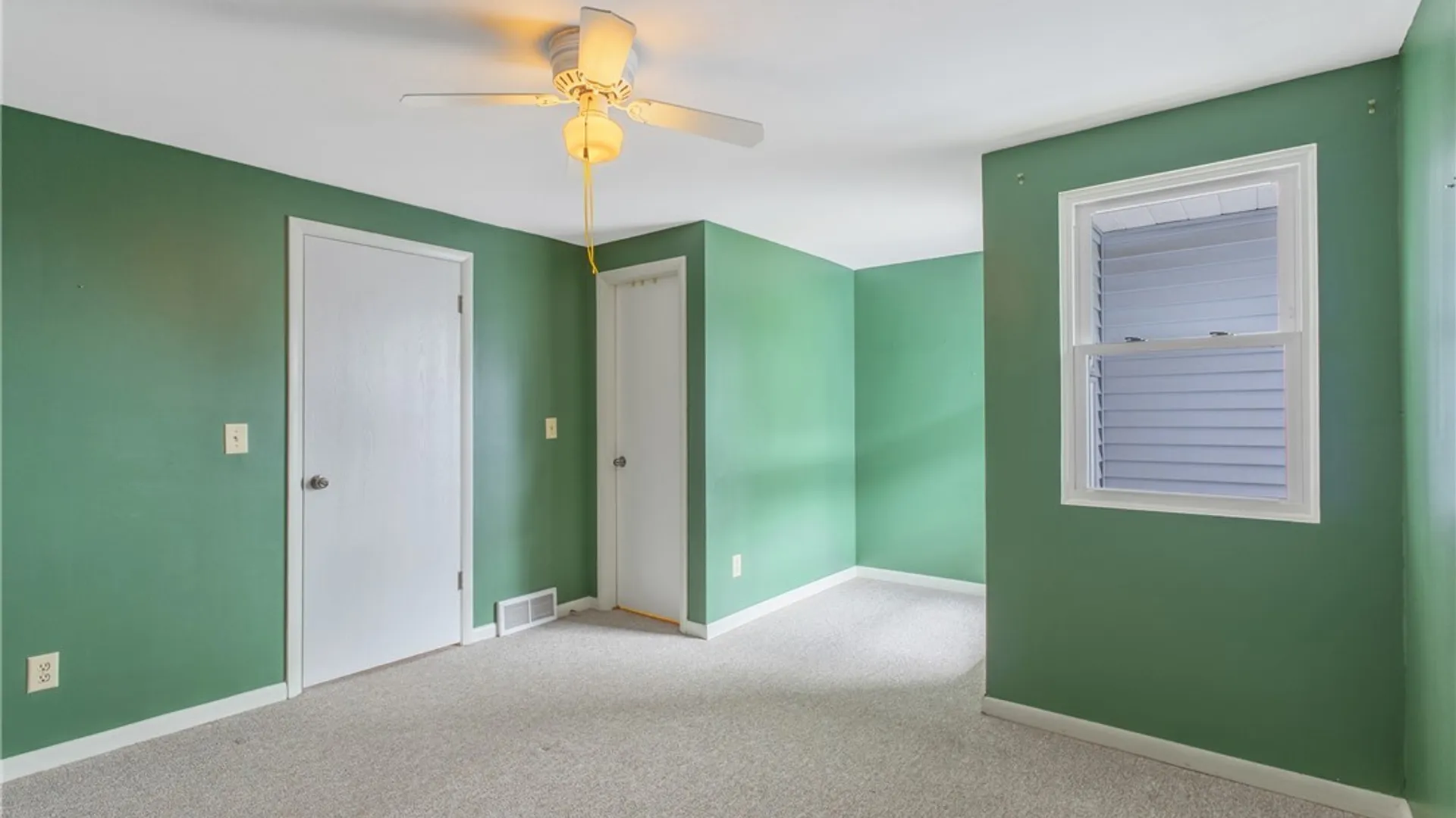 Property at 8490 Fathom Drive, Clay, NY 13027 20