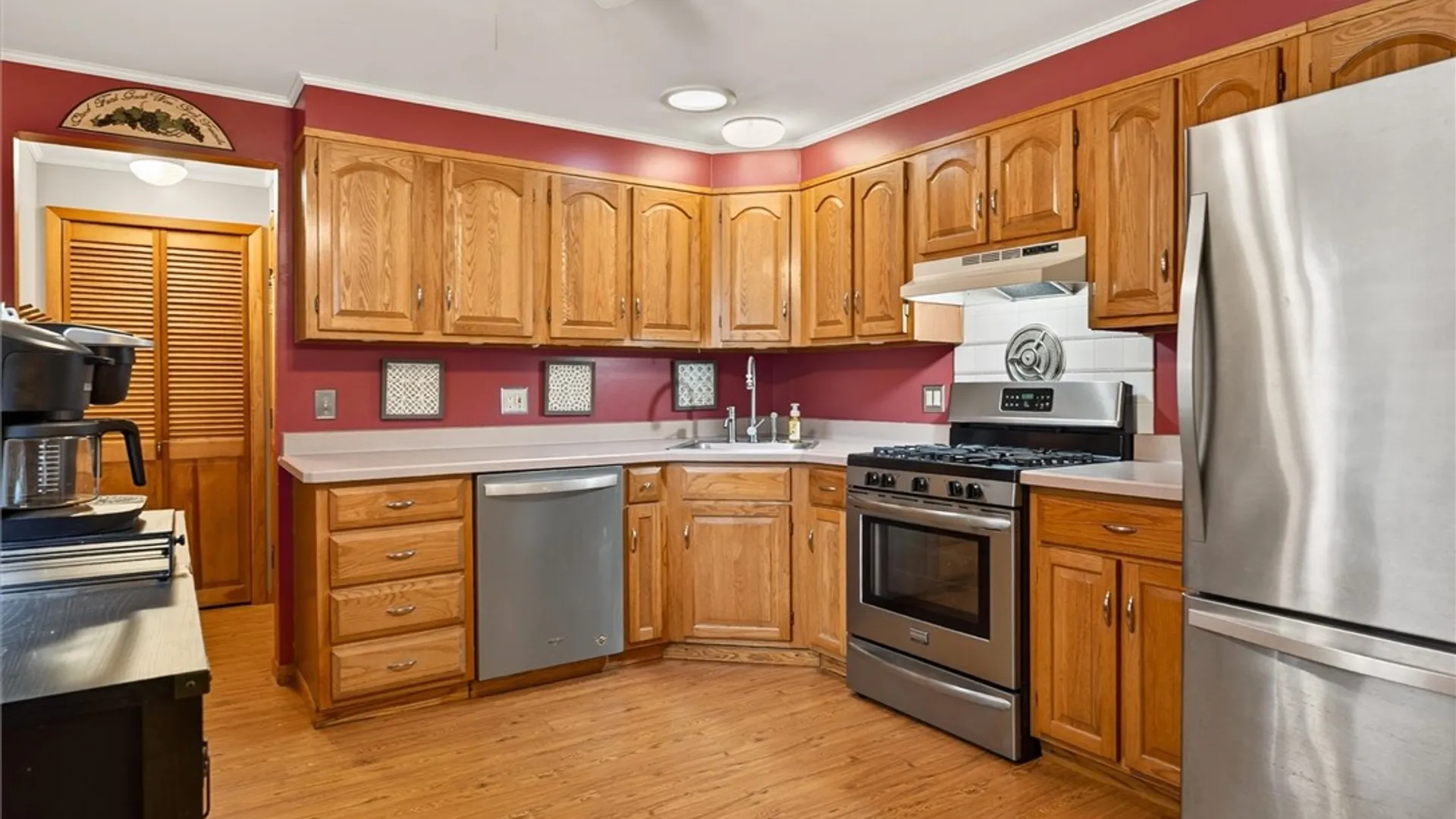 Property at 21 W Canon Drive, Chili, NY 14624 12