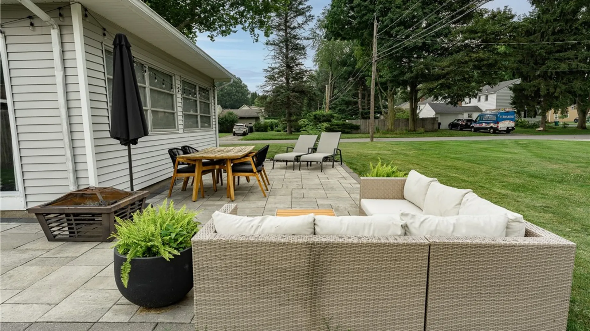 Property at 167 Willowen Dr, Irondequoit, NY 14609 5