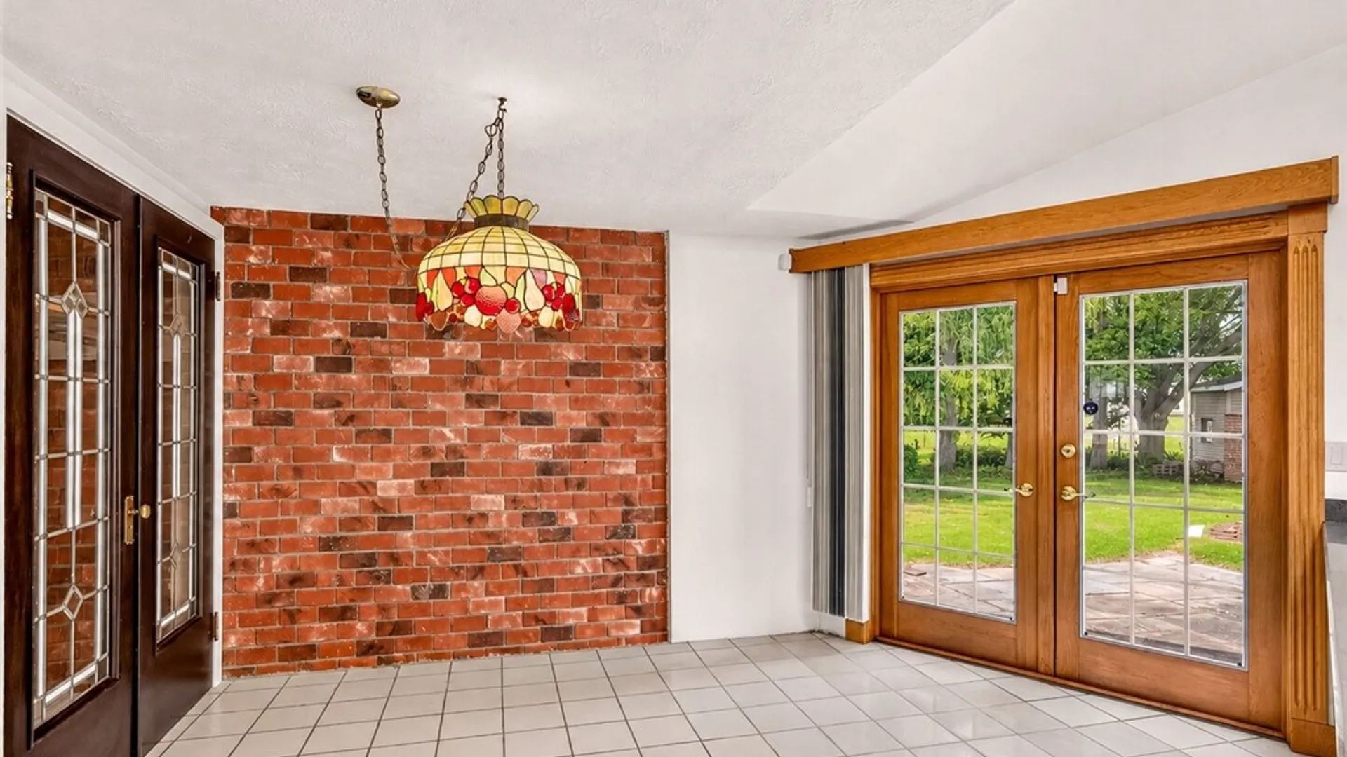 Property at 7 Frandee Lane, Greece, NY 14626 20