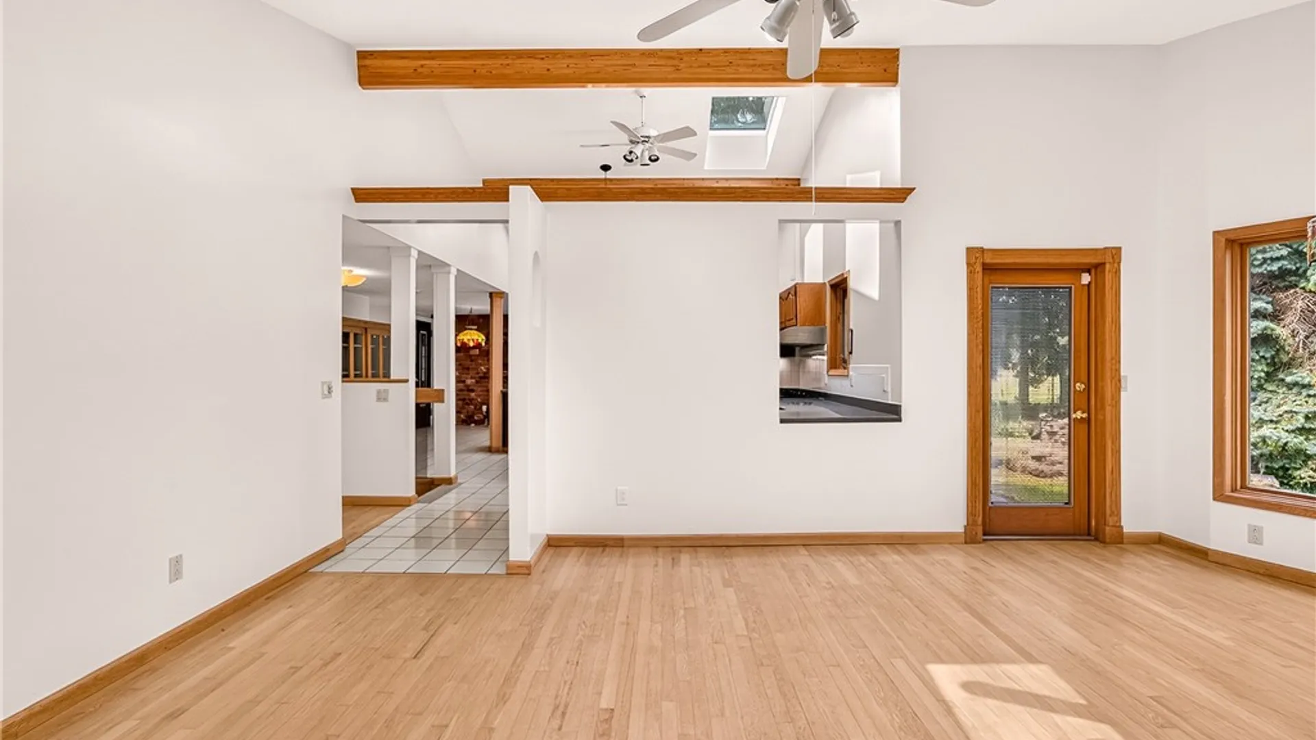 Property at 7 Frandee Lane, Greece, NY 14626 9