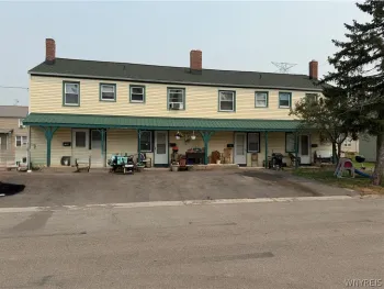 Property at 6 Springfield Drive, Cheektowaga, NY 14225