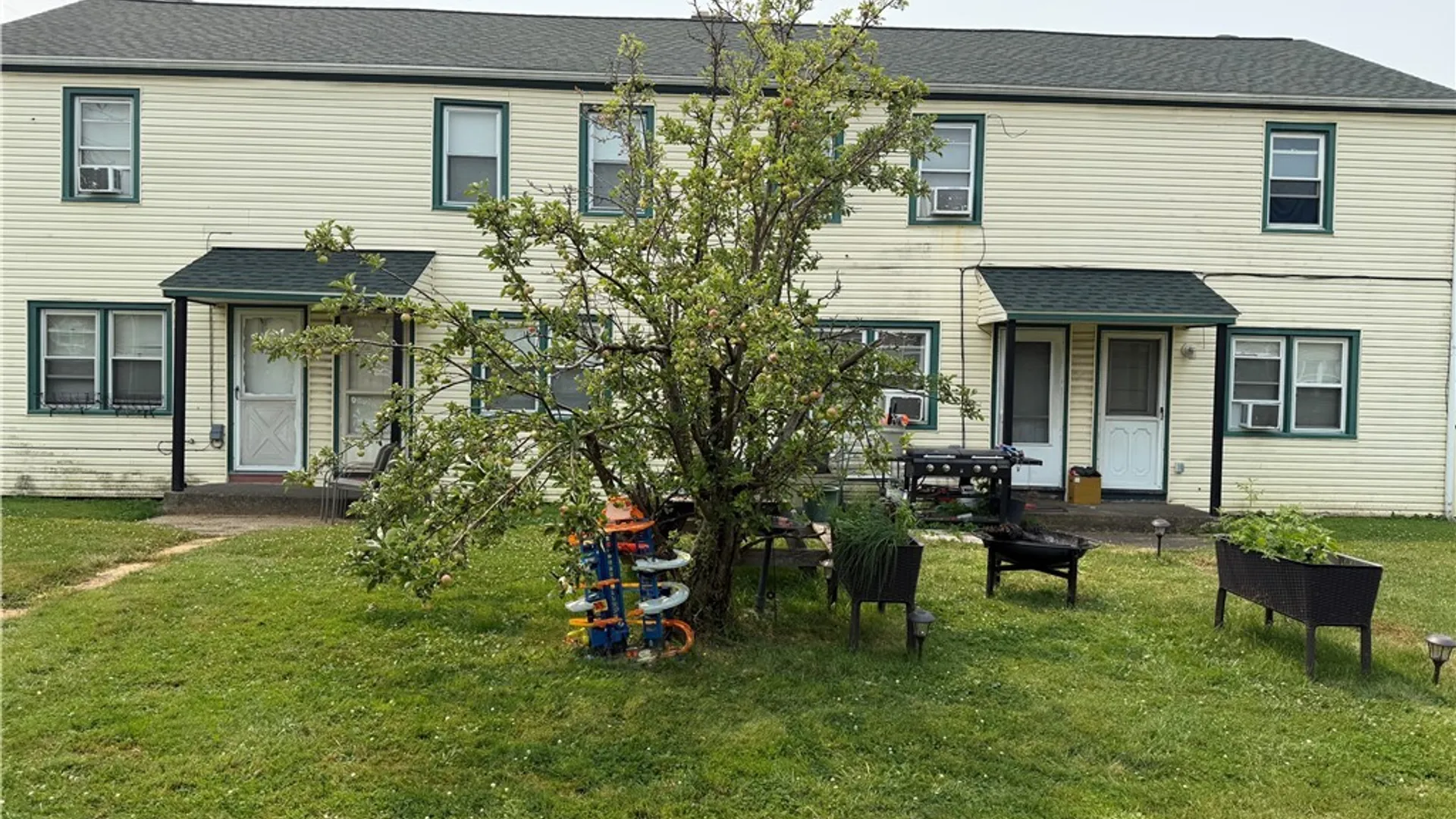 Property at 6 Springfield Drive, Cheektowaga, NY 14225 7