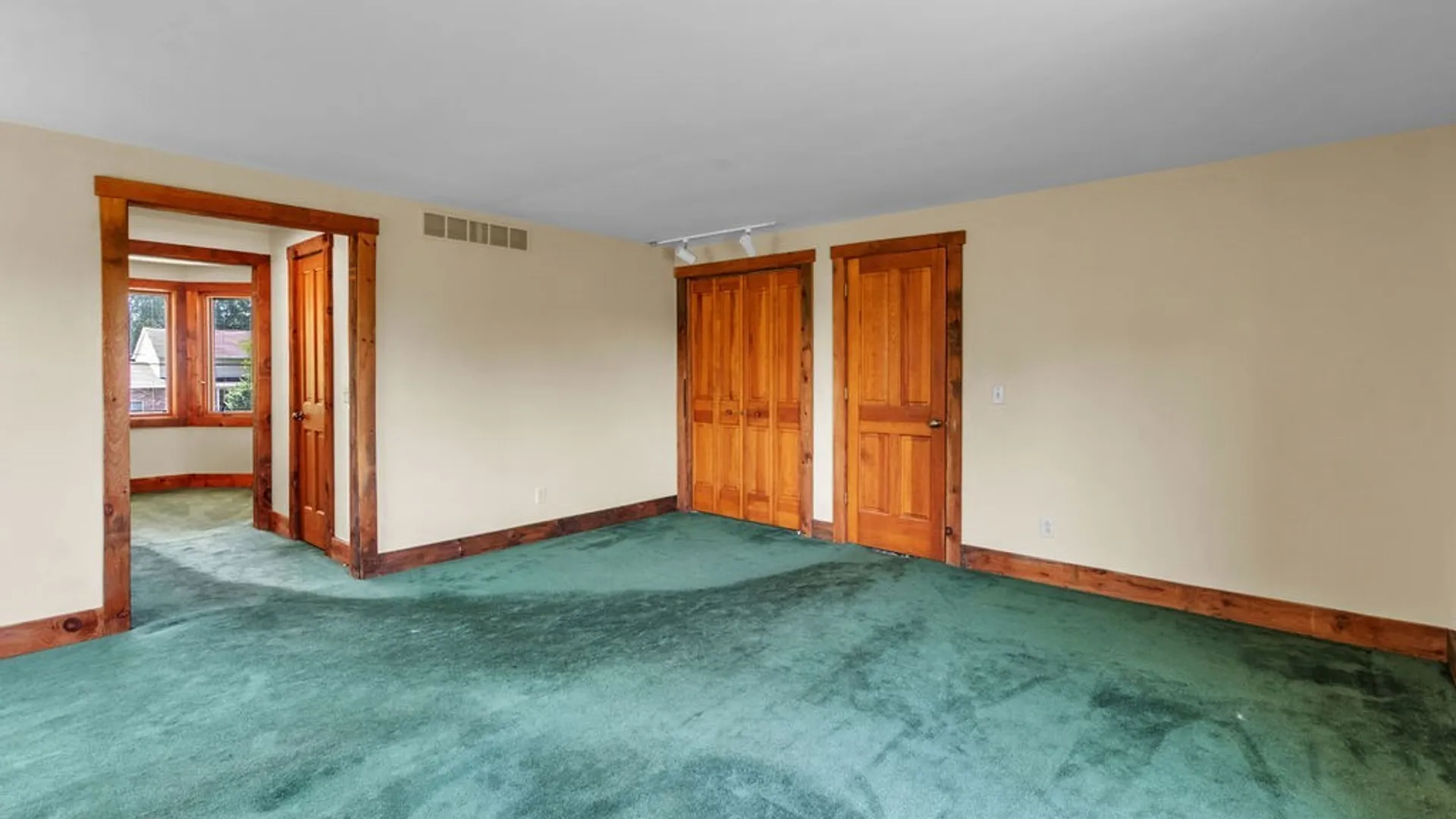 Property at 5111 Oakwood Drive, Pendleton, NY 14120 35