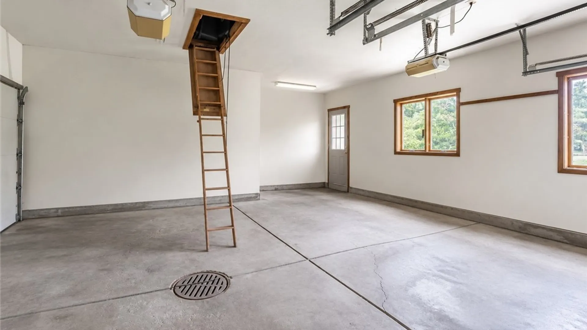 Property at 5111 Oakwood Drive, Pendleton, NY 14120 11