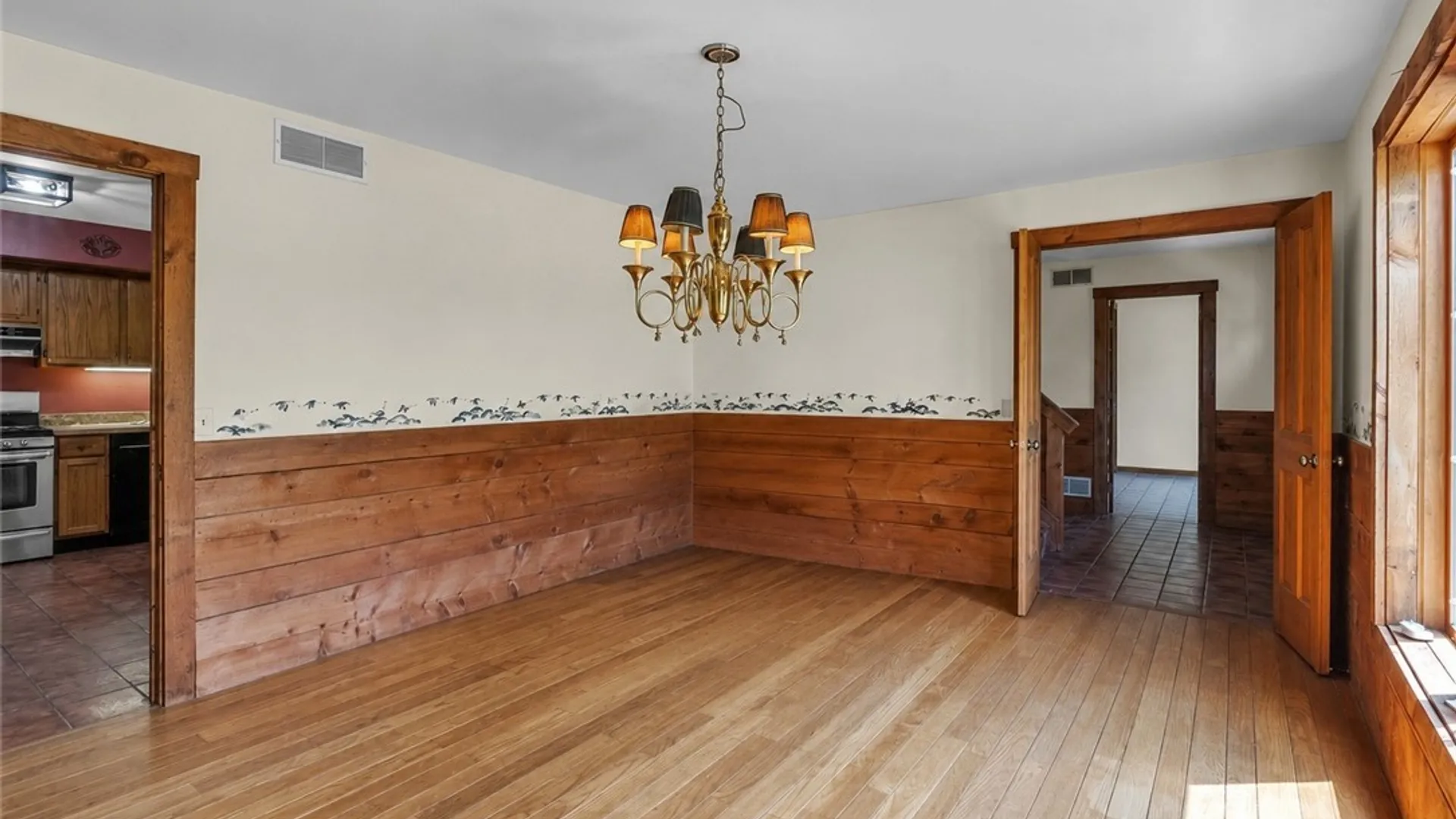 Property at 5111 Oakwood Drive, Pendleton, NY 14120 14