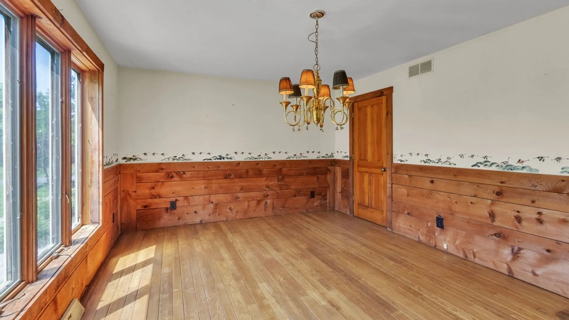 Property at 5111 Oakwood Drive, Pendleton, NY 14120 15