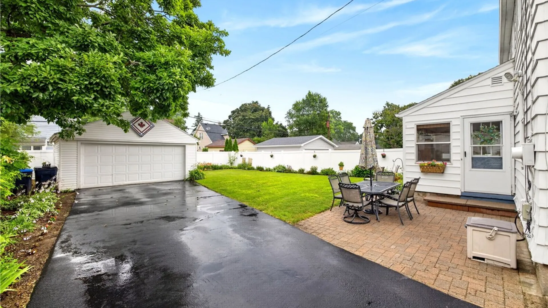 Property at 280 Daley Boulevard, Irondequoit, NY 14617 2