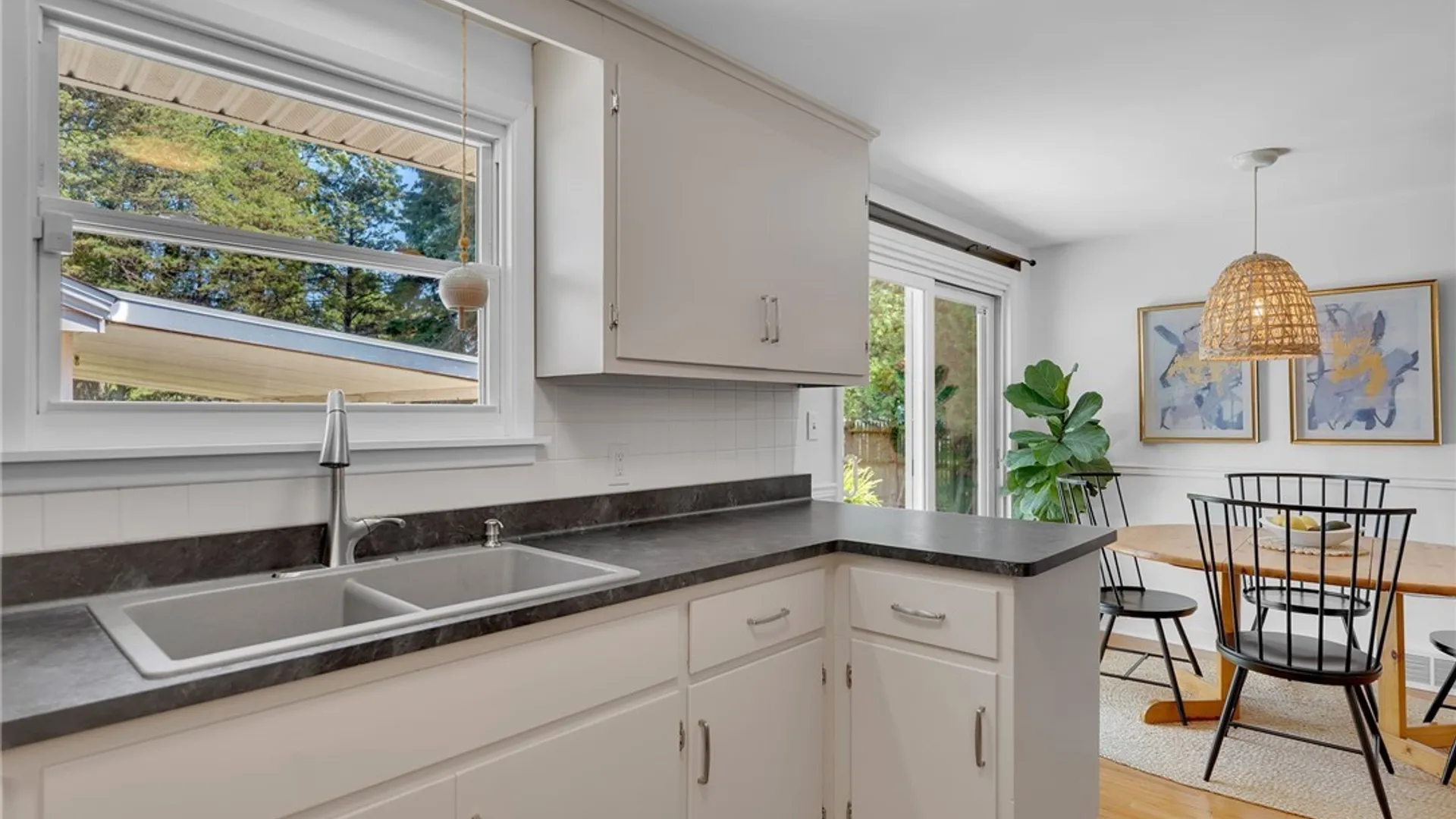 Property at 650 East And West Road, West Seneca, NY 14224 13