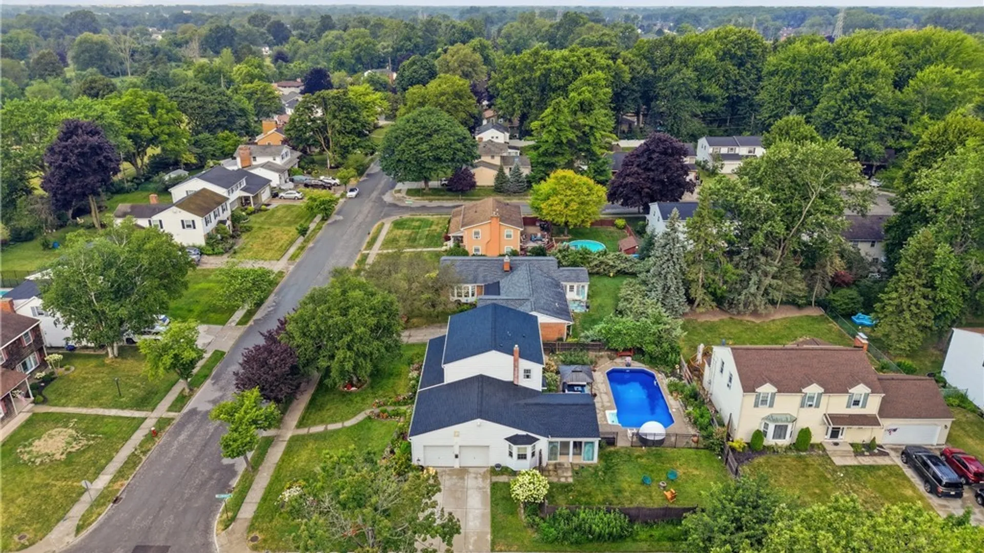 Property at 53 Willowgrove, Tonawanda, NY 14150 44