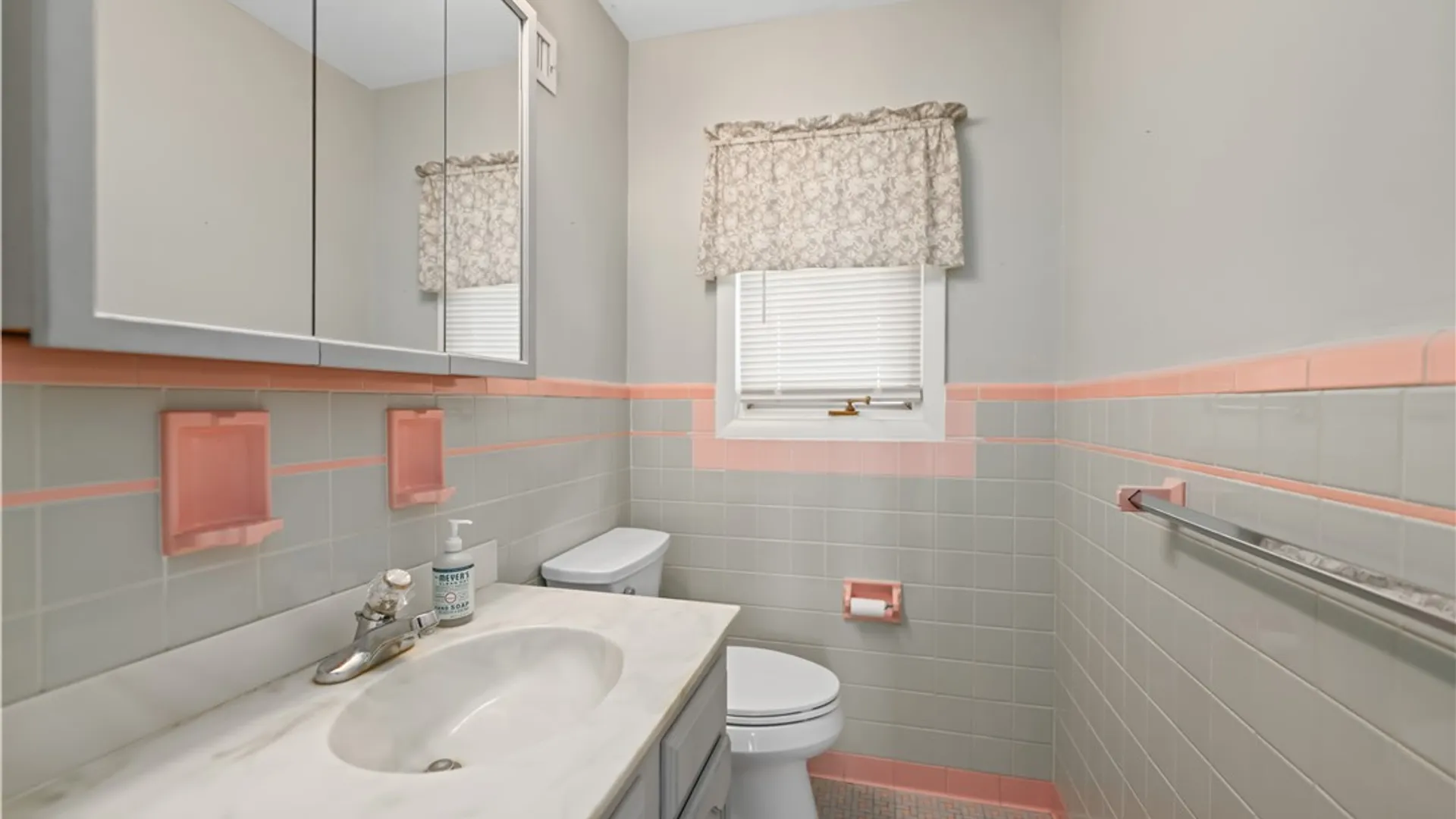 Property at 1934 Edgemere Drive, Greece, NY 14612 18
