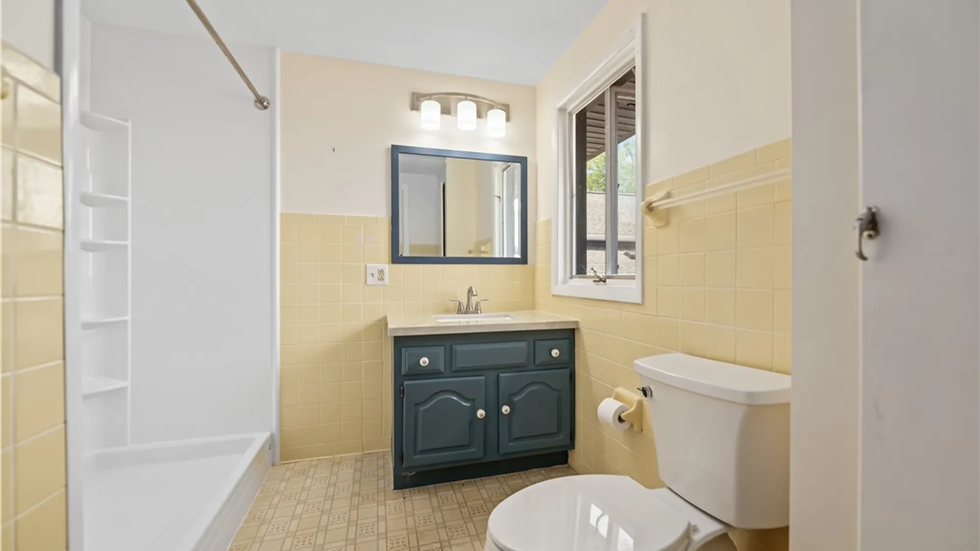 Property at 1934 Edgemere Drive, Greece, NY 14612 27