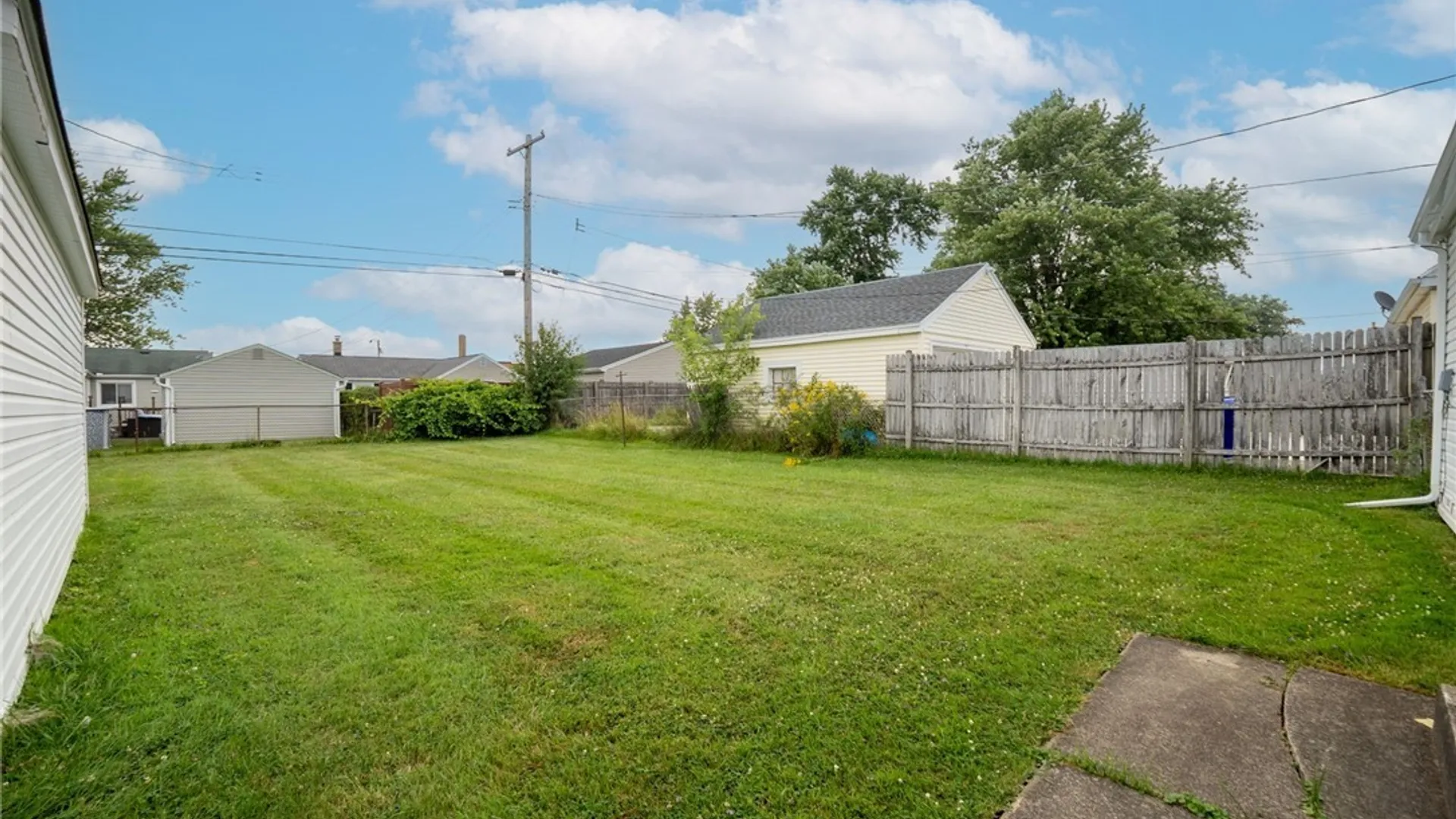 Property at 4930 Mount Vernon Boulevard, Hamburg, NY 14075 24